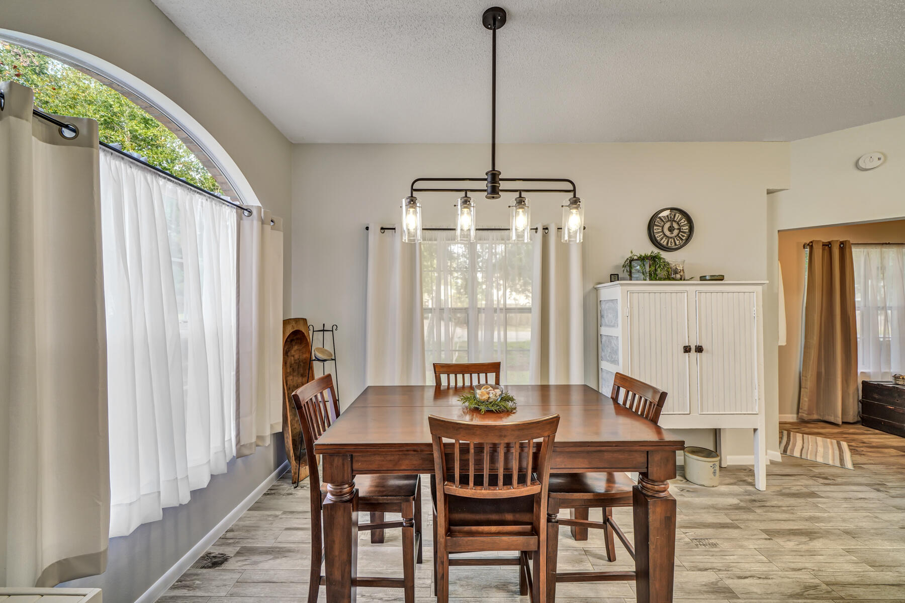 VALPARAISO PINECREST 6 - Residential