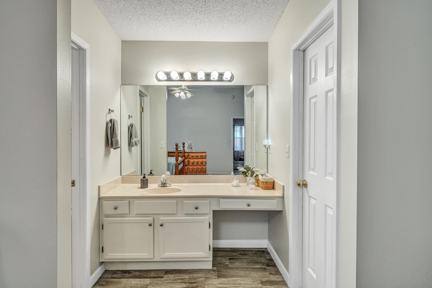 VALPARAISO PINECREST 6 - Residential