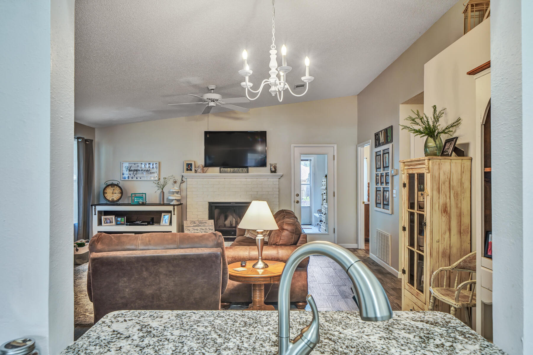 VALPARAISO PINECREST 6 - Residential