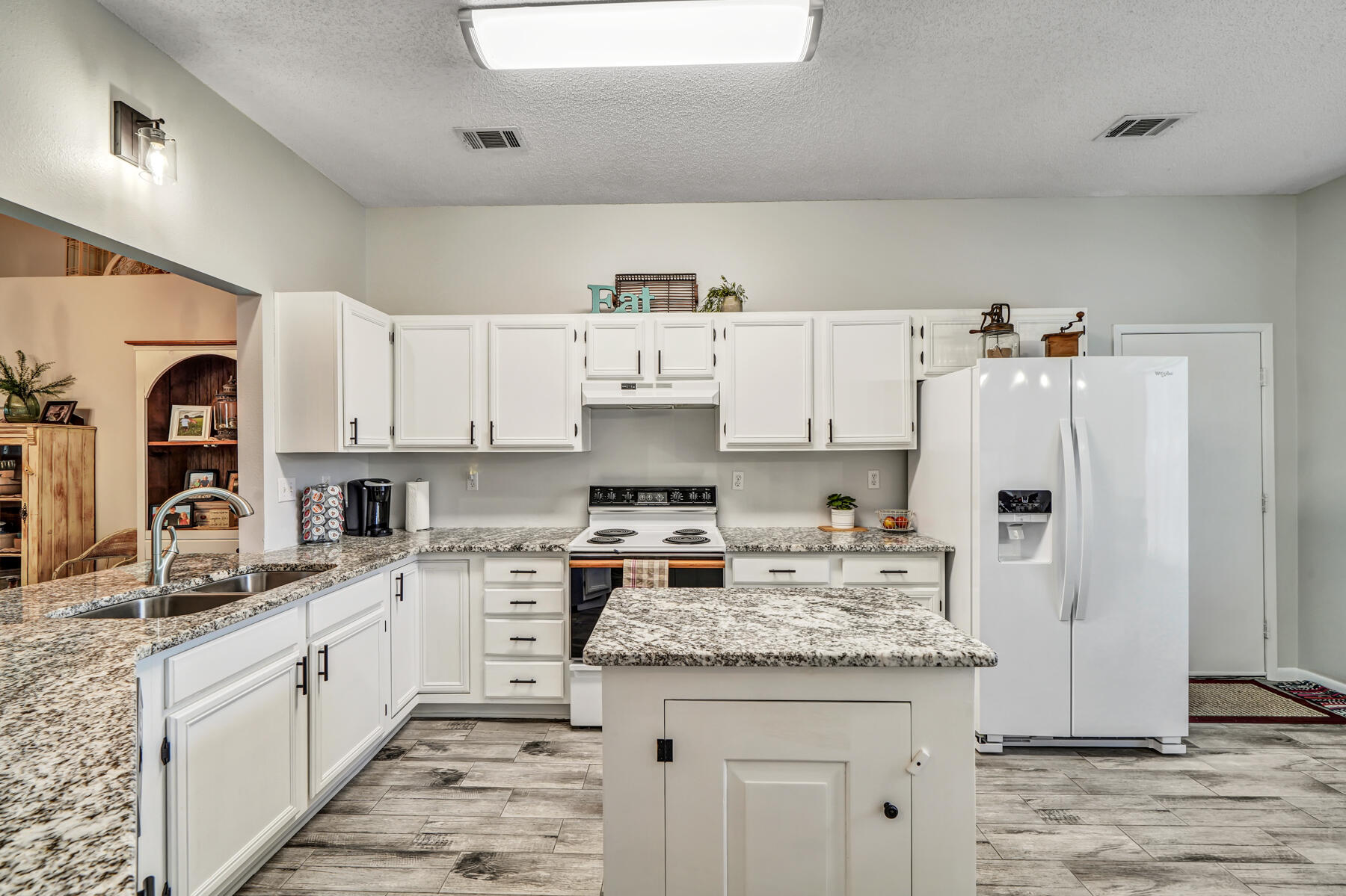 VALPARAISO PINECREST 6 - Residential