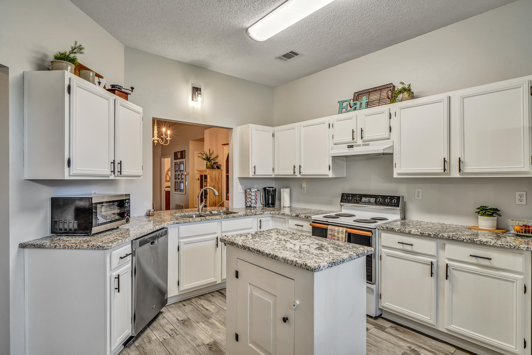 VALPARAISO PINECREST 6 - Residential