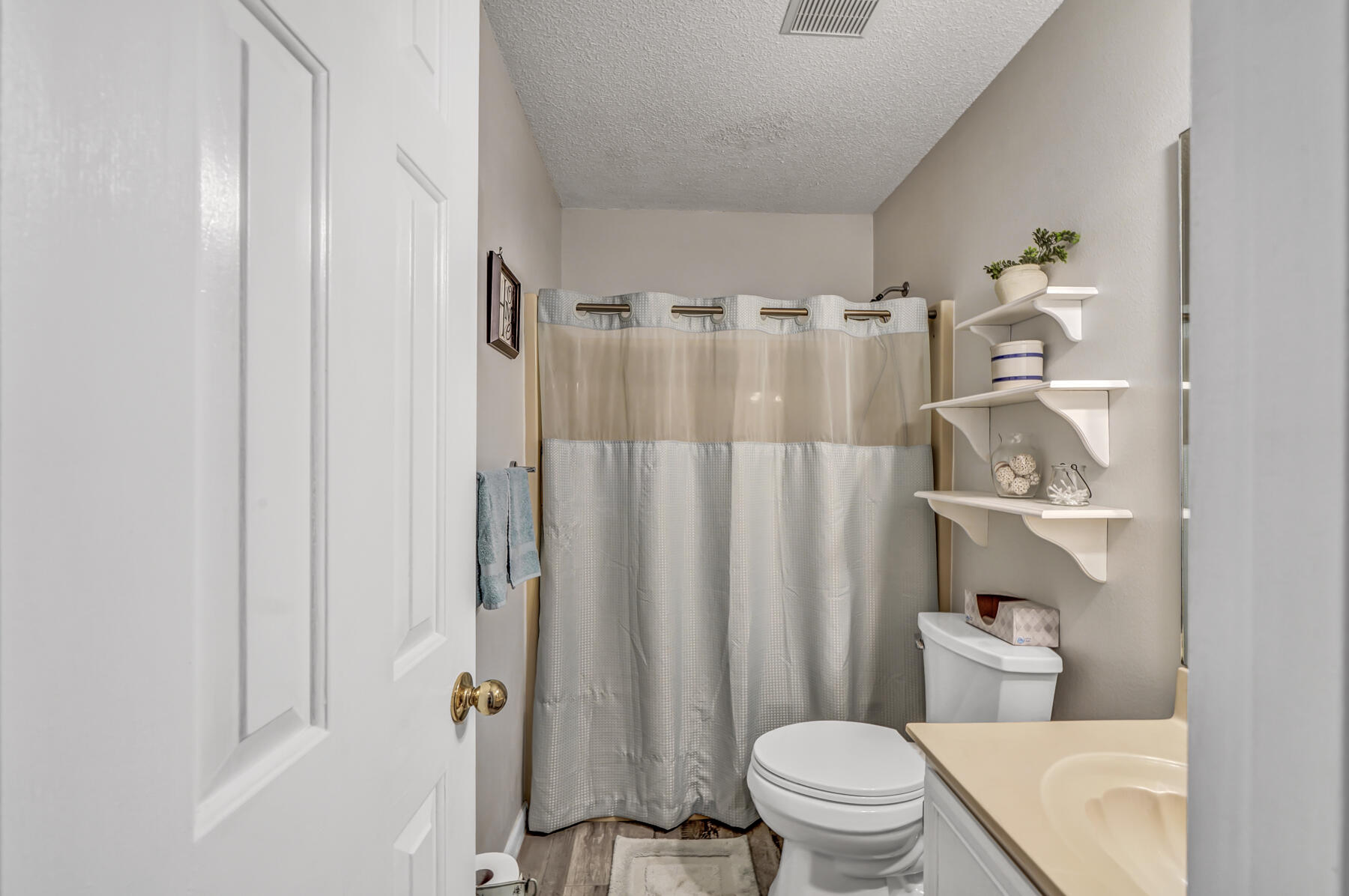 VALPARAISO PINECREST 6 - Residential