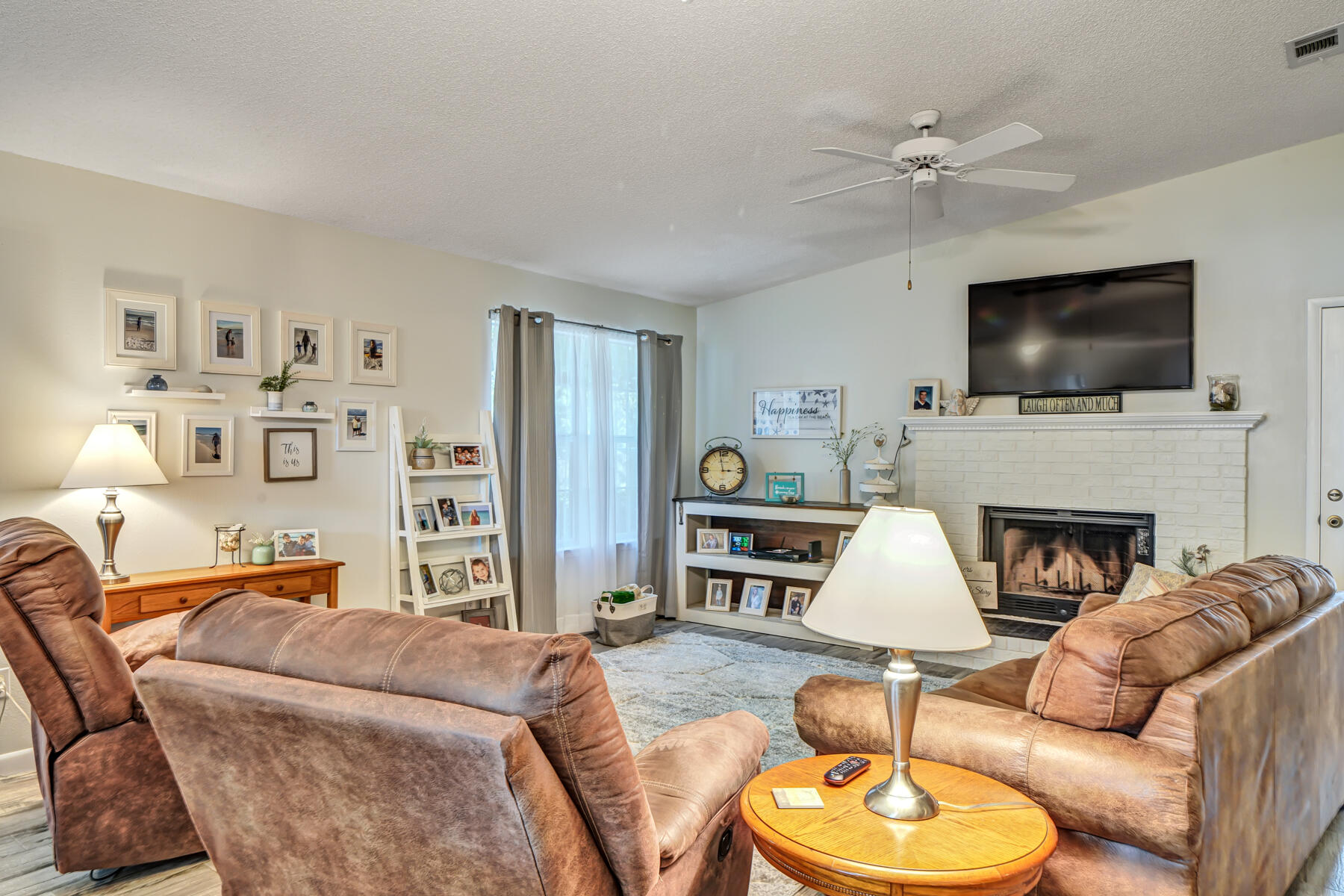 VALPARAISO PINECREST 6 - Residential