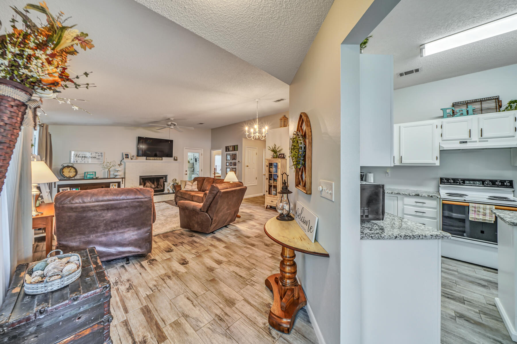 VALPARAISO PINECREST 6 - Residential