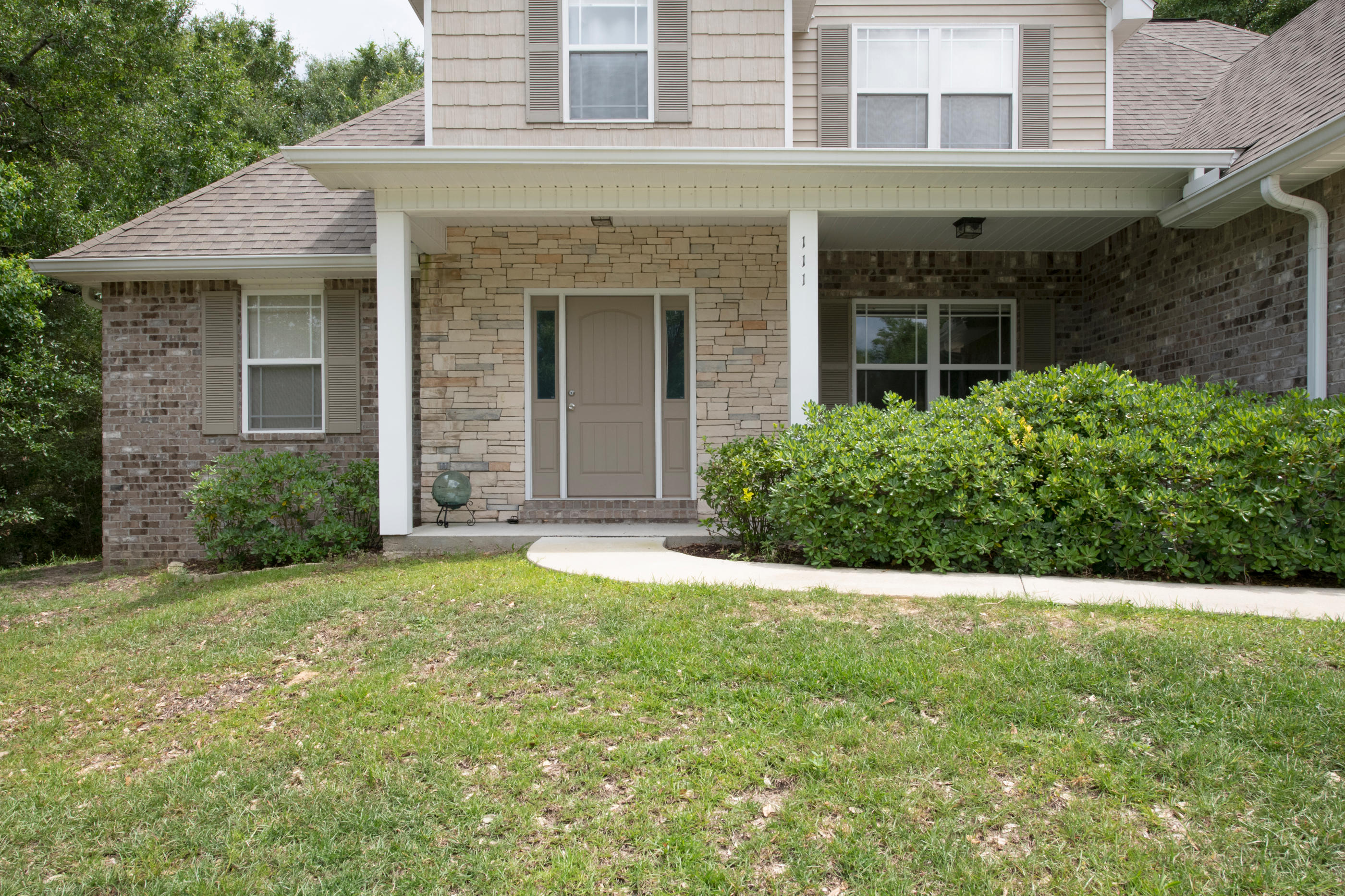 FOXWOOD ESTATES 1 - Residential