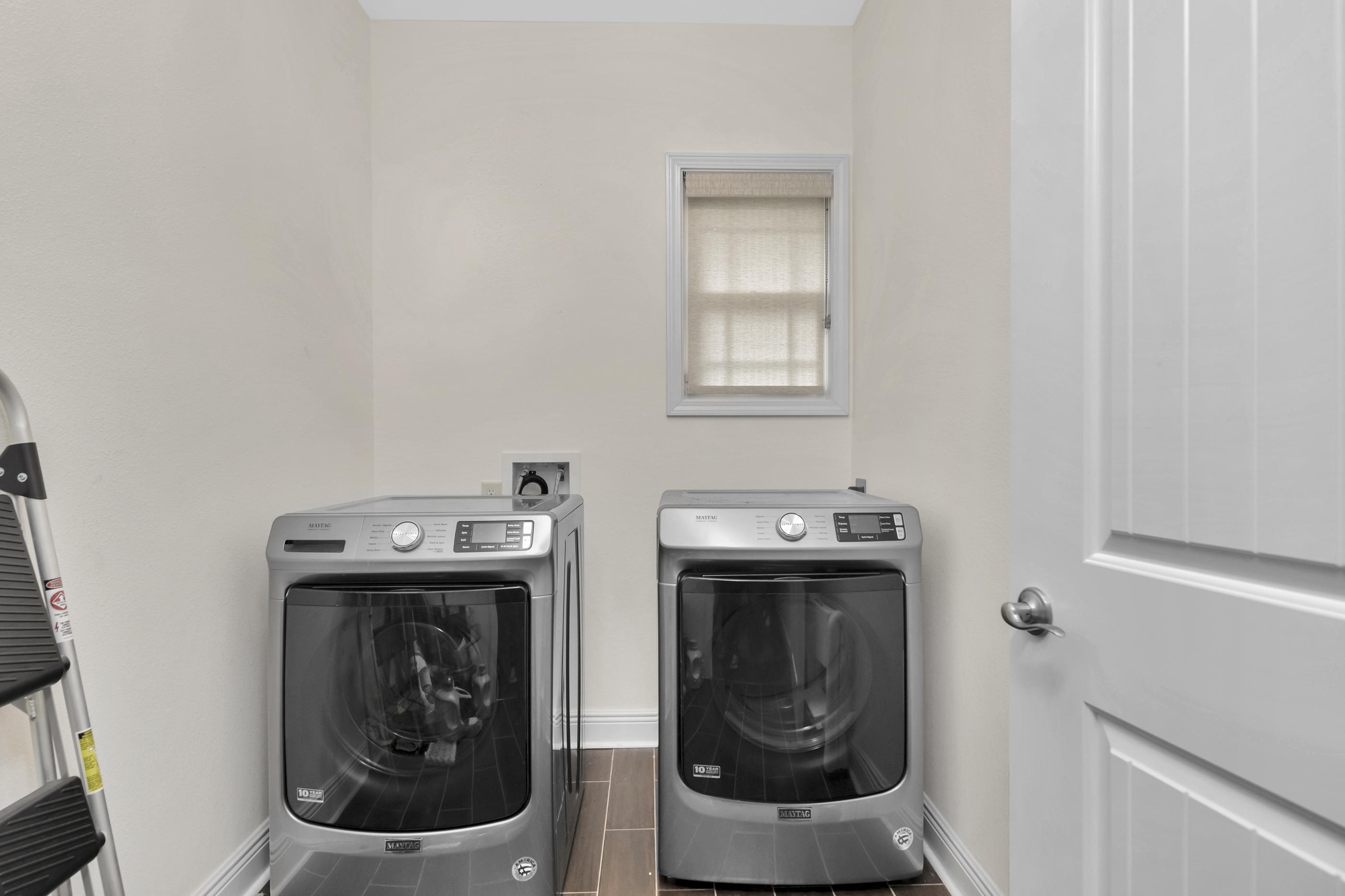 FOXWOOD ESTATES 1 - Residential