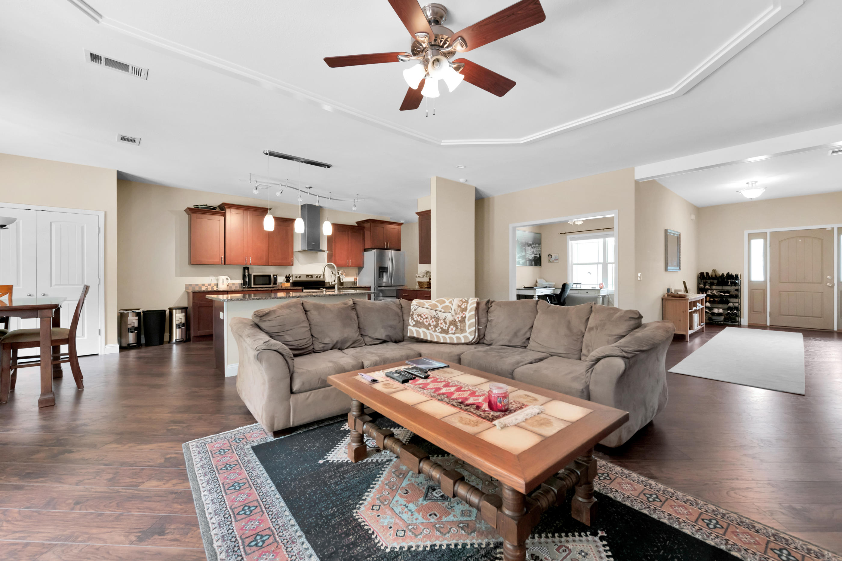 FOXWOOD ESTATES 1 - Residential