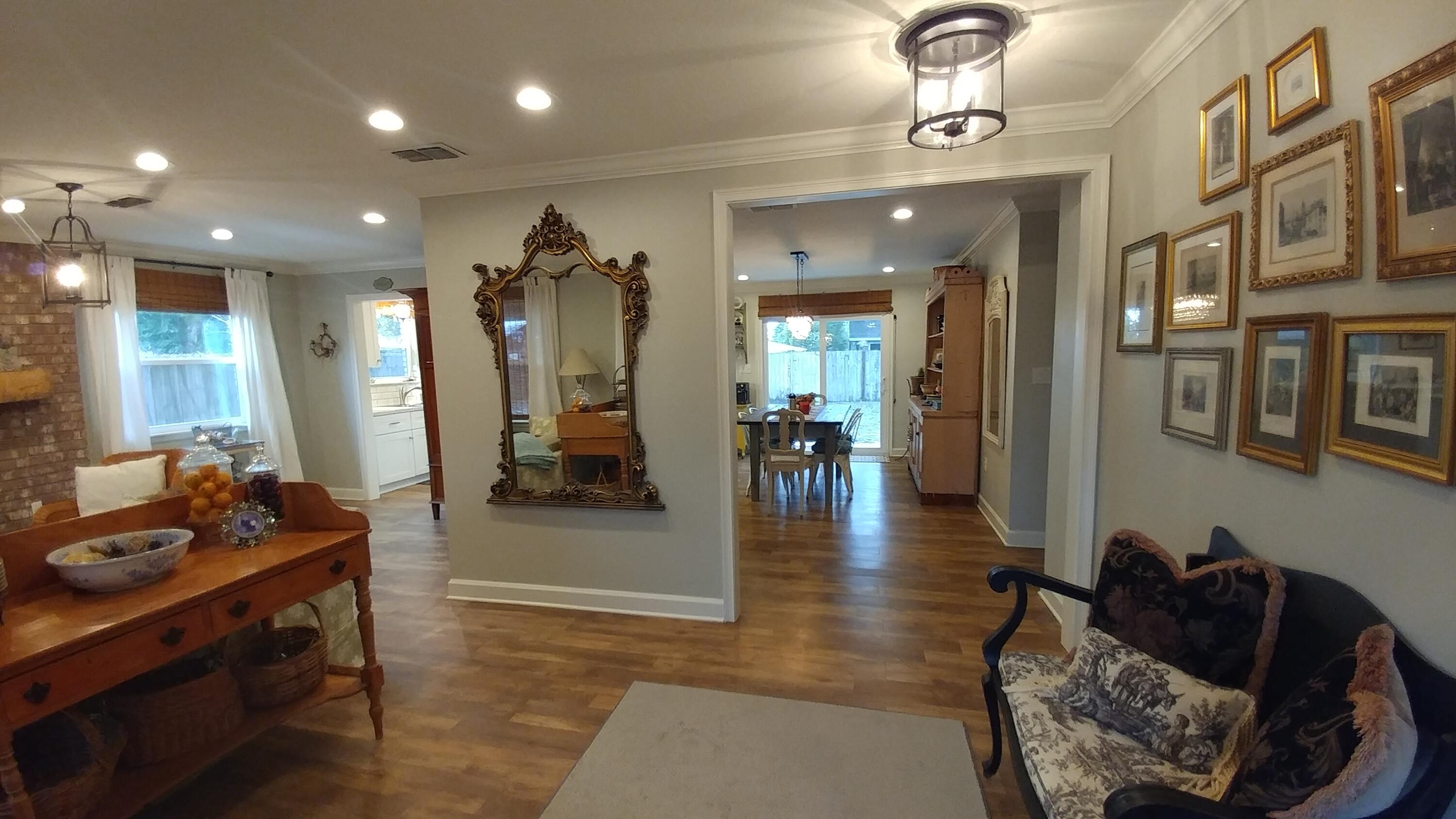 SUNSET STRIP - Residential