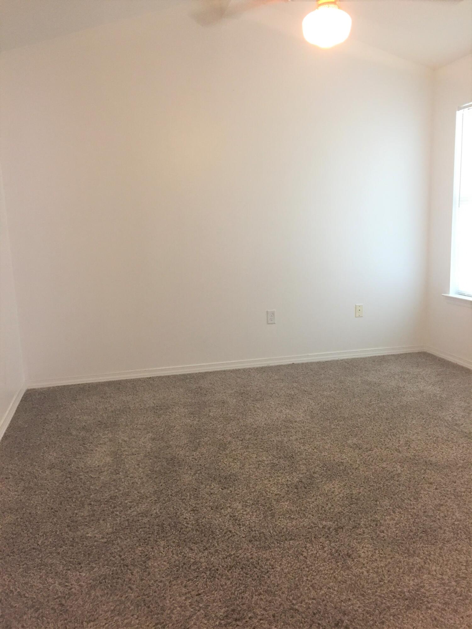 COUNTRYVIEW ESTATES 1ST ADDN - Residential Lease