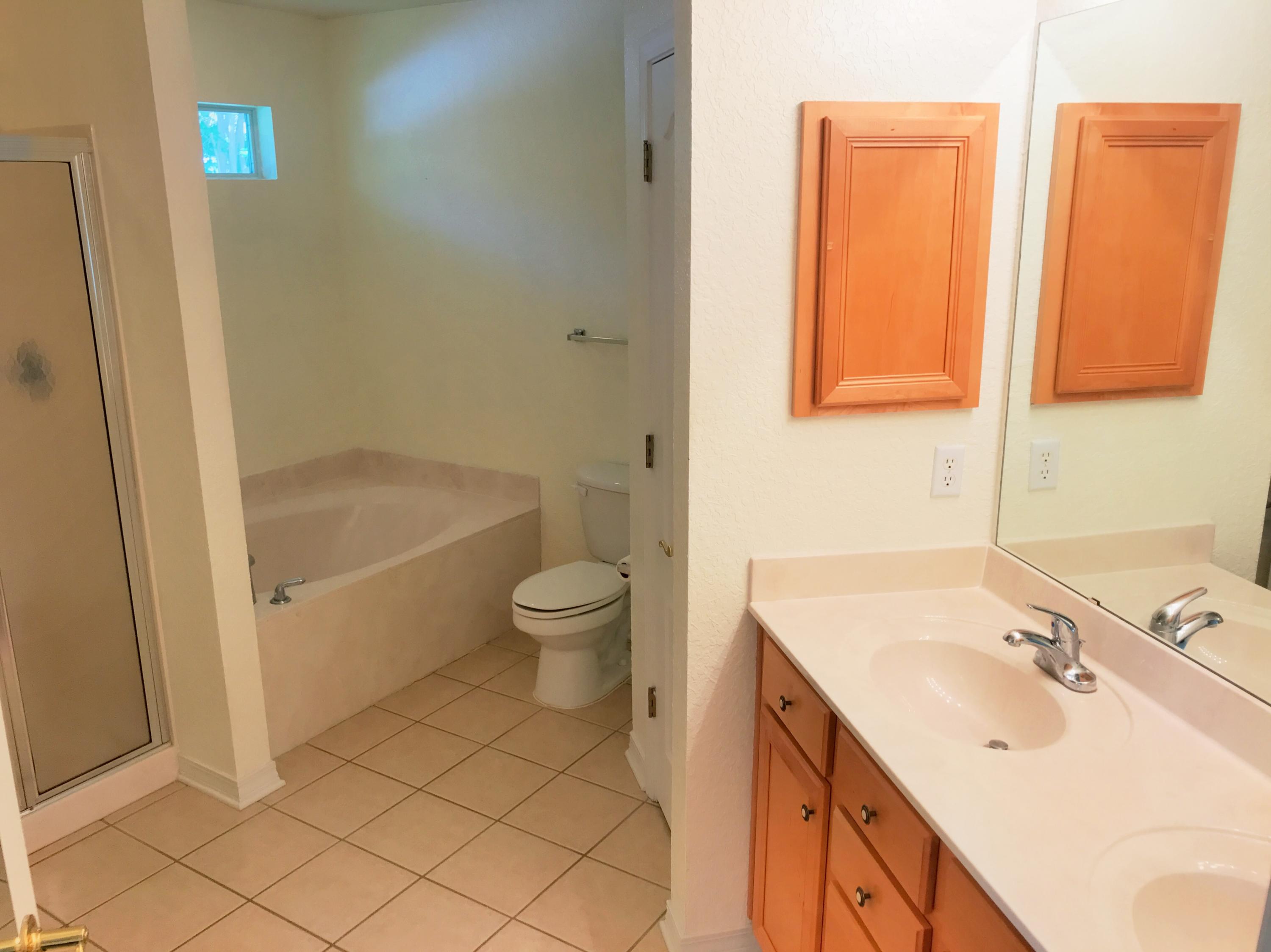 EMERALD LAKES PH 1 - Residential