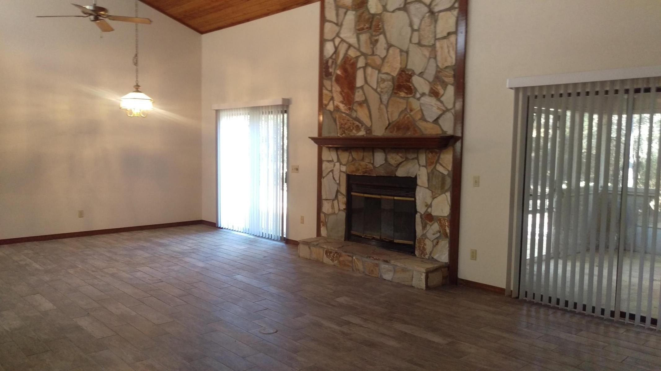 WOODLANDS PH 5 - Residential Lease