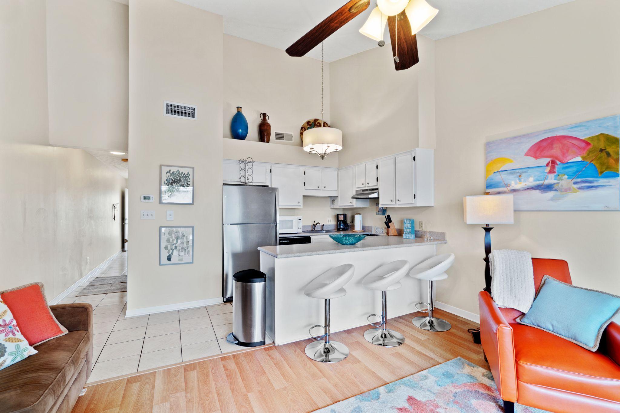 BEACONS CONDO THE - Residential