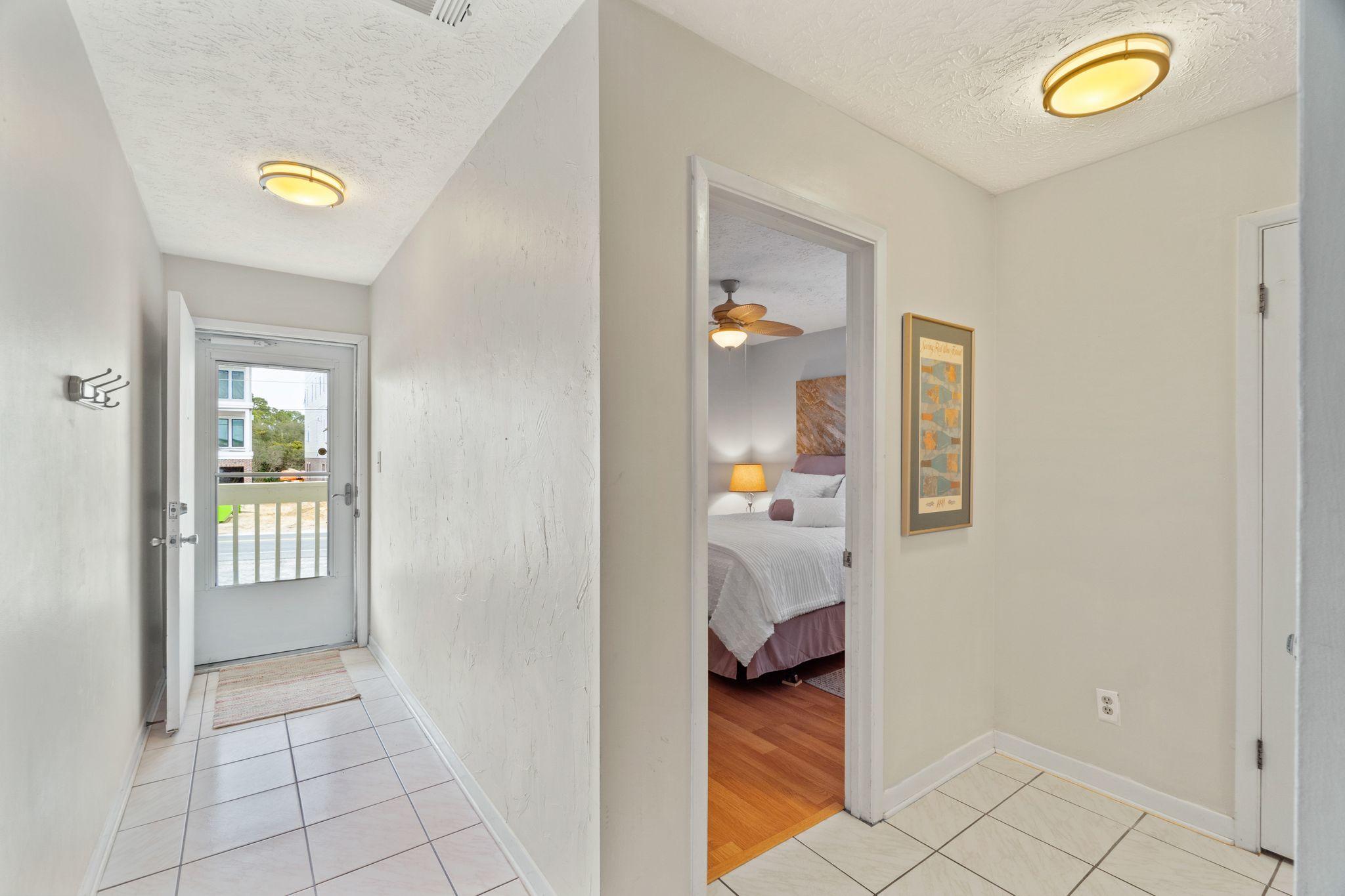 BEACONS CONDO THE - Residential