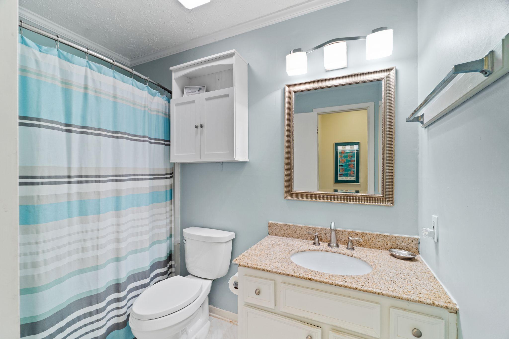 BEACONS CONDO THE - Residential