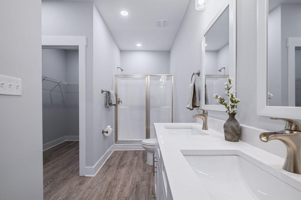 RIVERWALK PH I - Residential