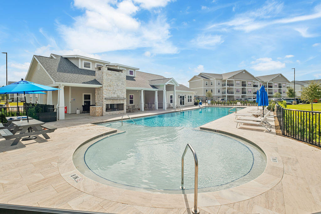 RIVERWALK PH I - Residential