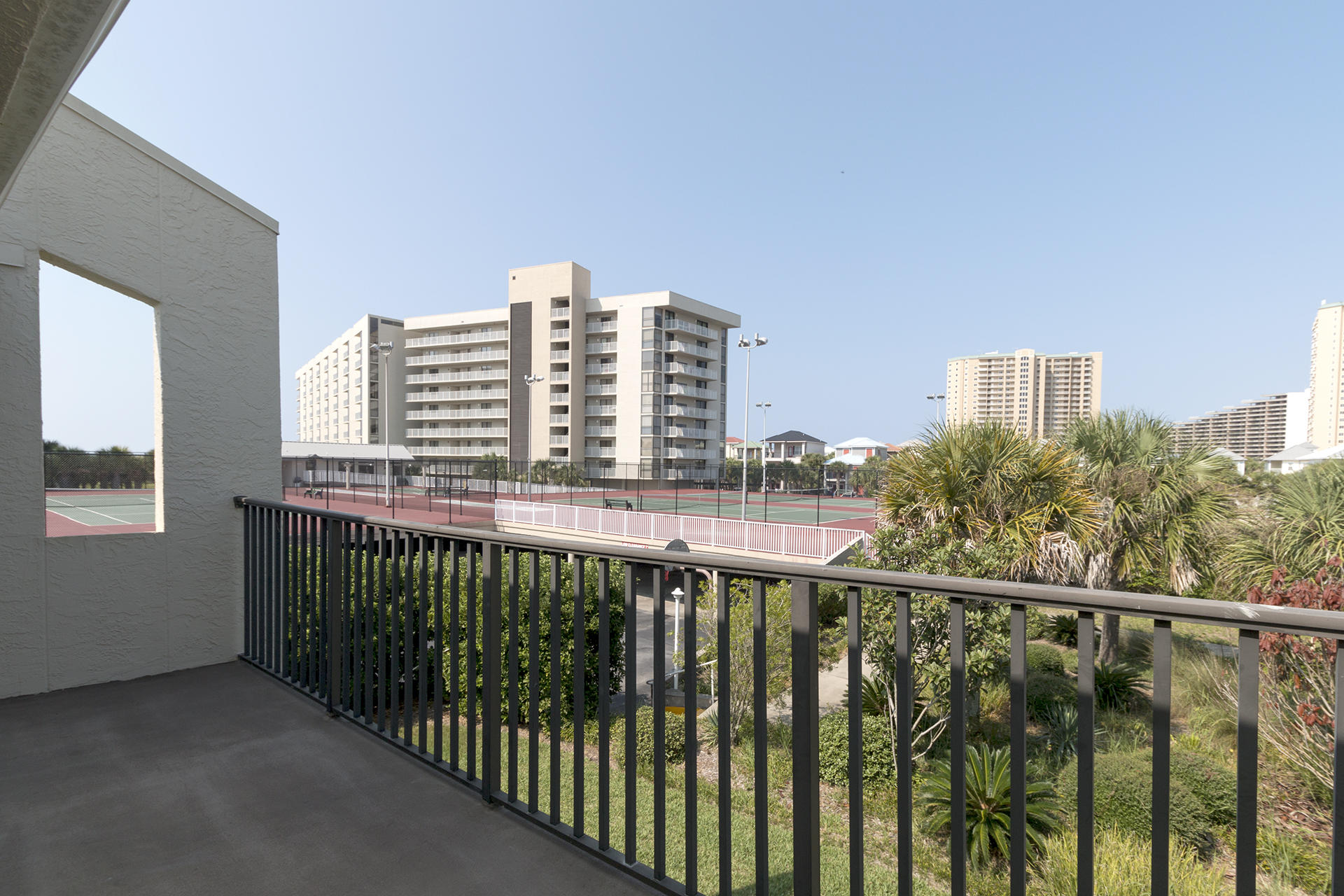 MAINSAIL CONDO PH 2 - Residential