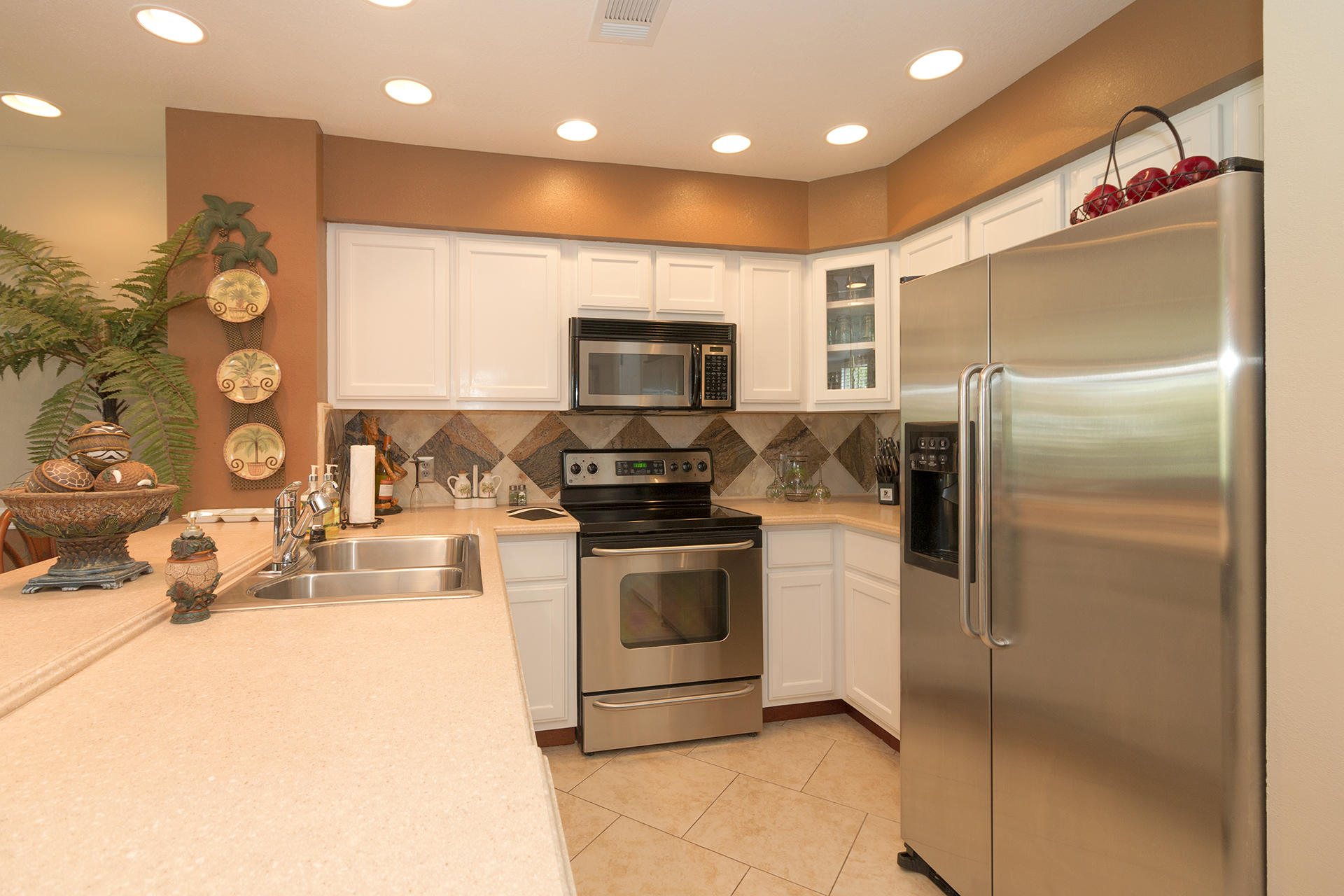 MAINSAIL CONDO PH 2 - Residential