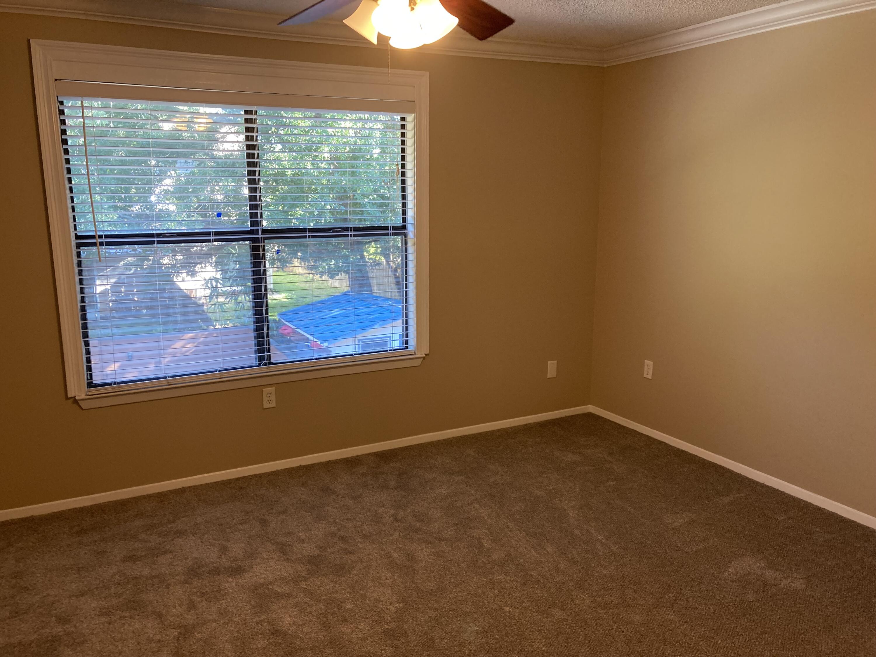 MONTAGE MANOR - Residential