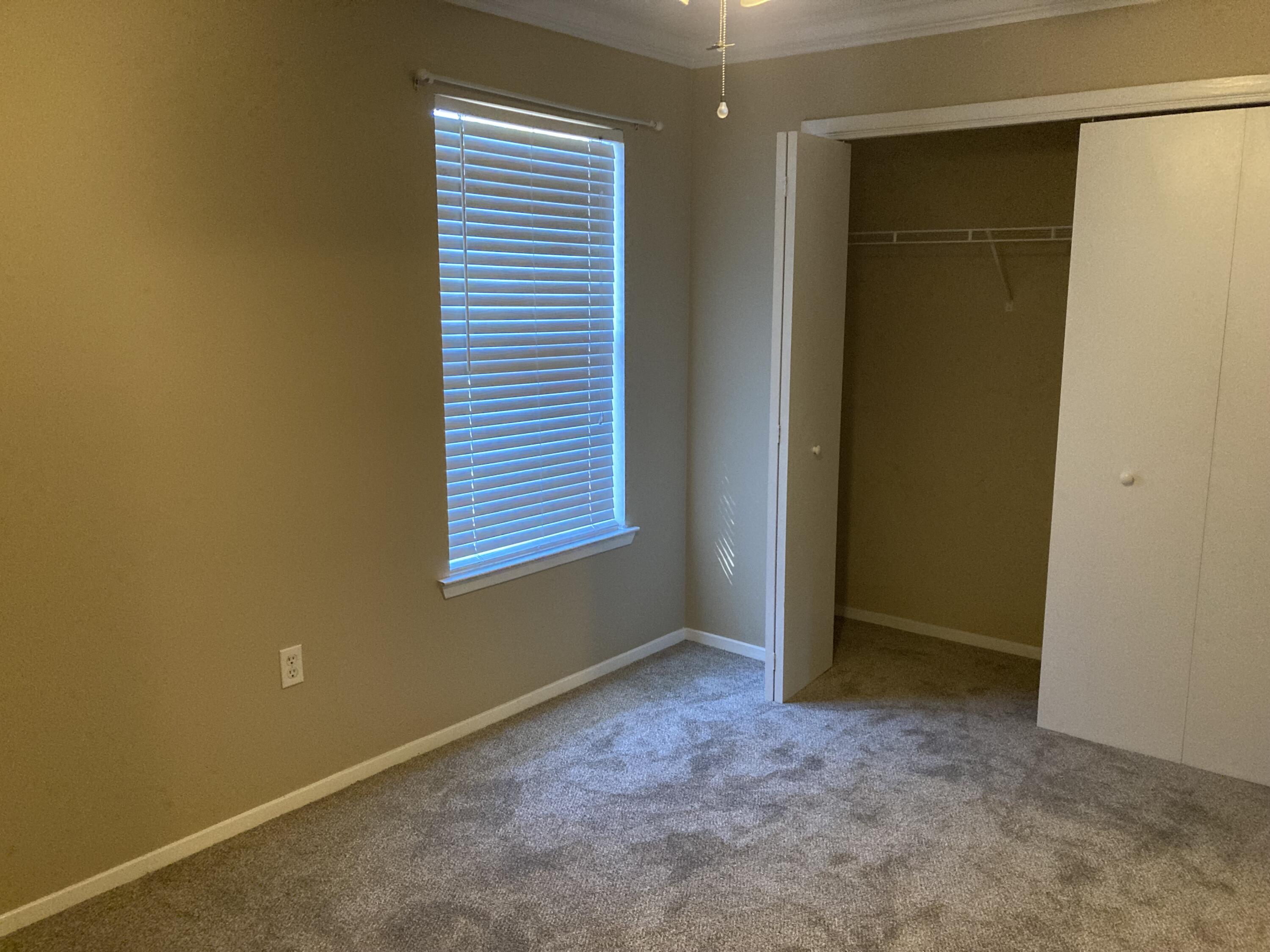 MONTAGE MANOR - Residential