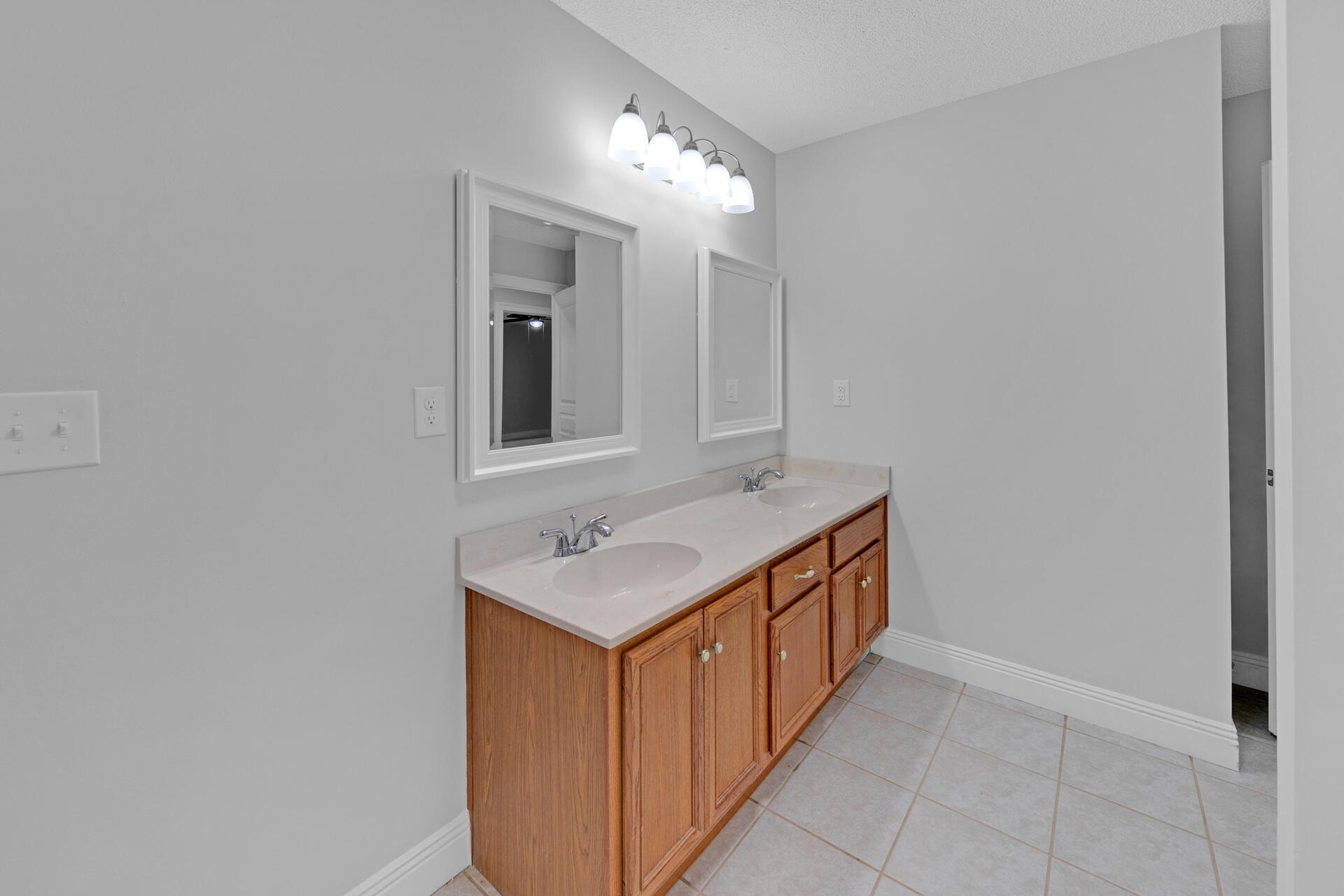 SILVER OAKS PH 1 - Residential