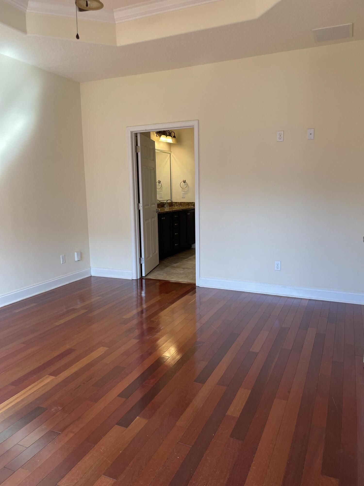 CRESCENT SHORES - Residential Lease