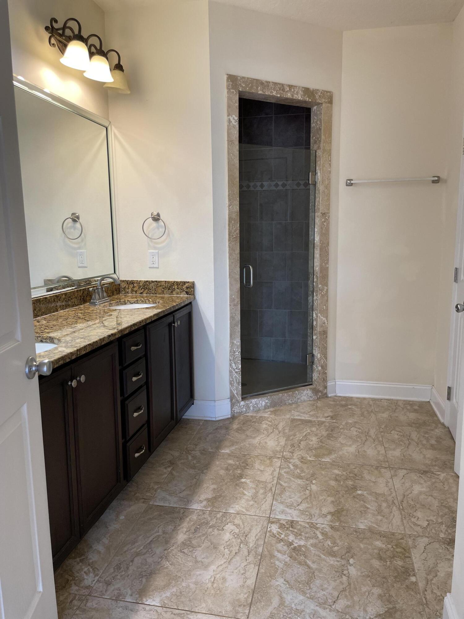 CRESCENT SHORES - Residential Lease