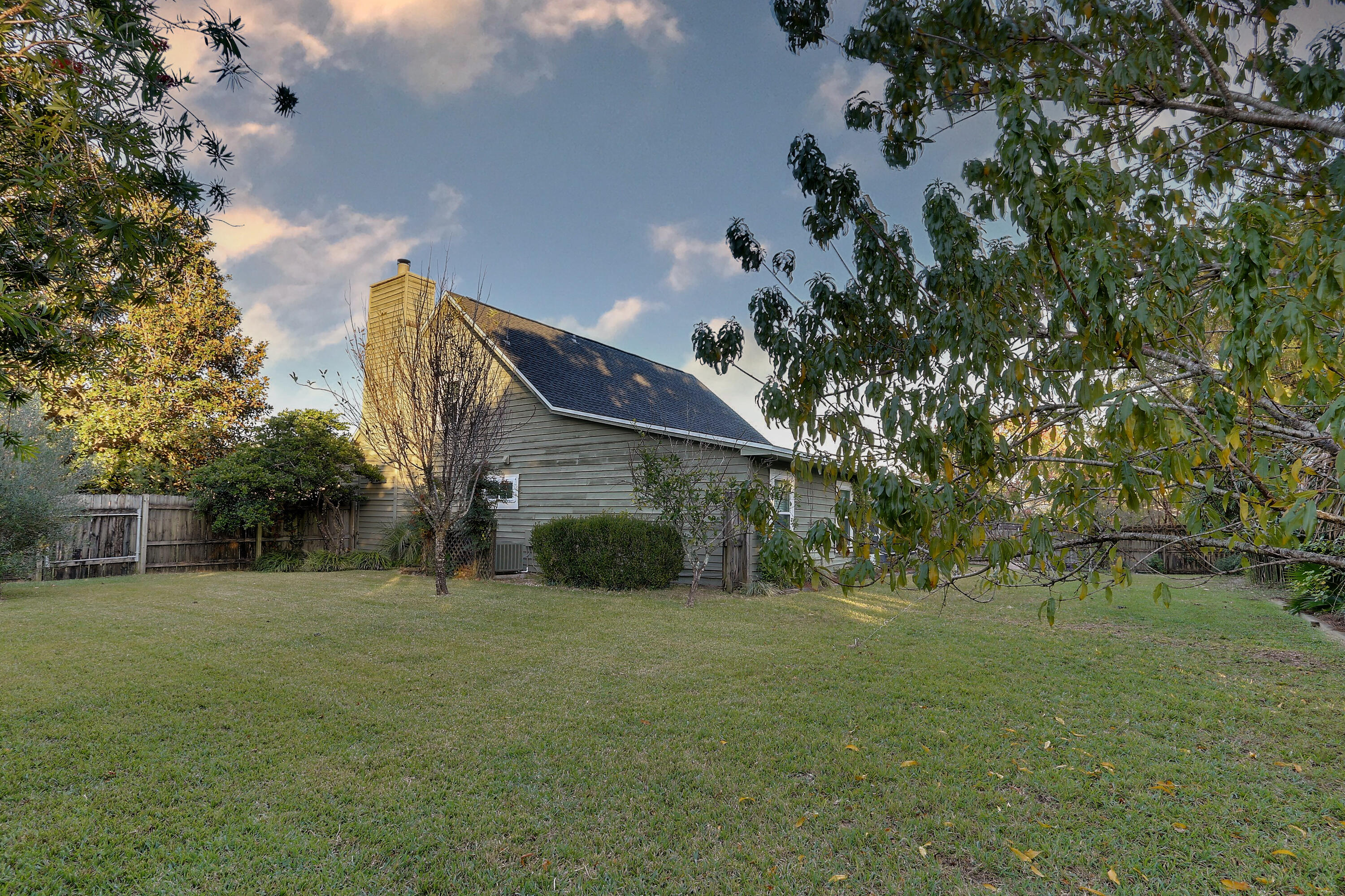 TIGER POINT VILLAGE 1 - 3 - Residential