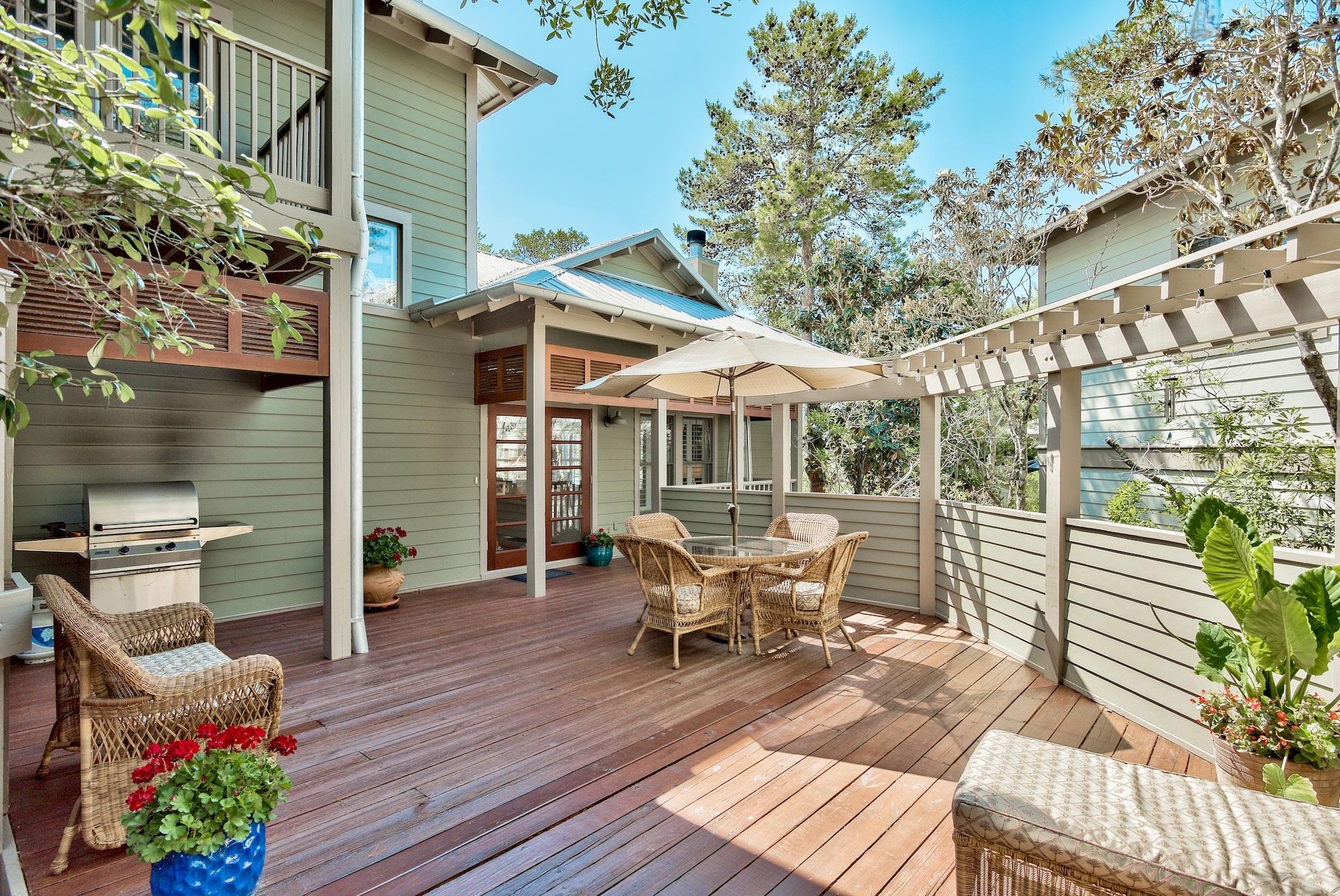 SUMMER RIDGE - Residential