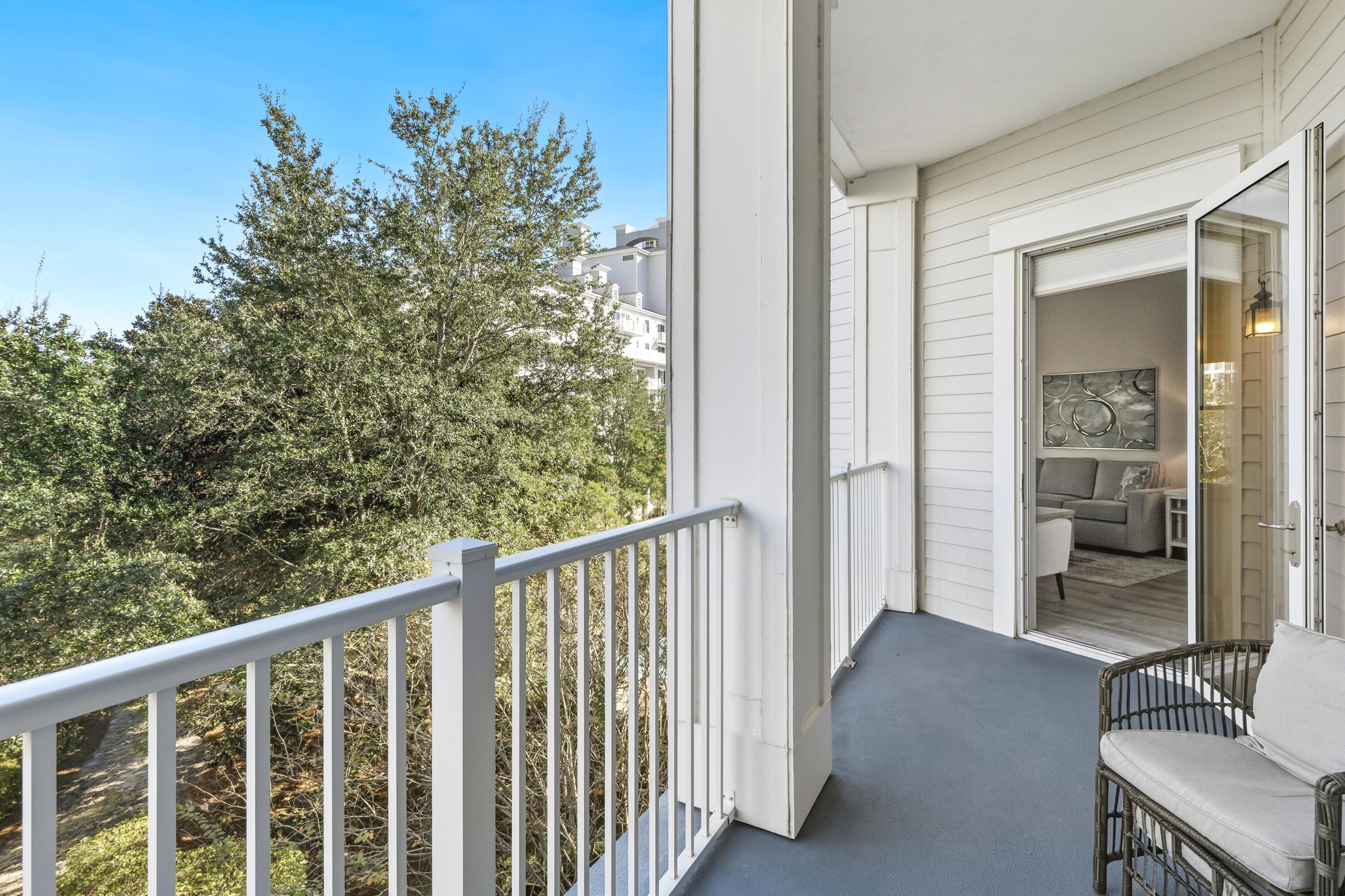 BAHIA CONDO - Residential