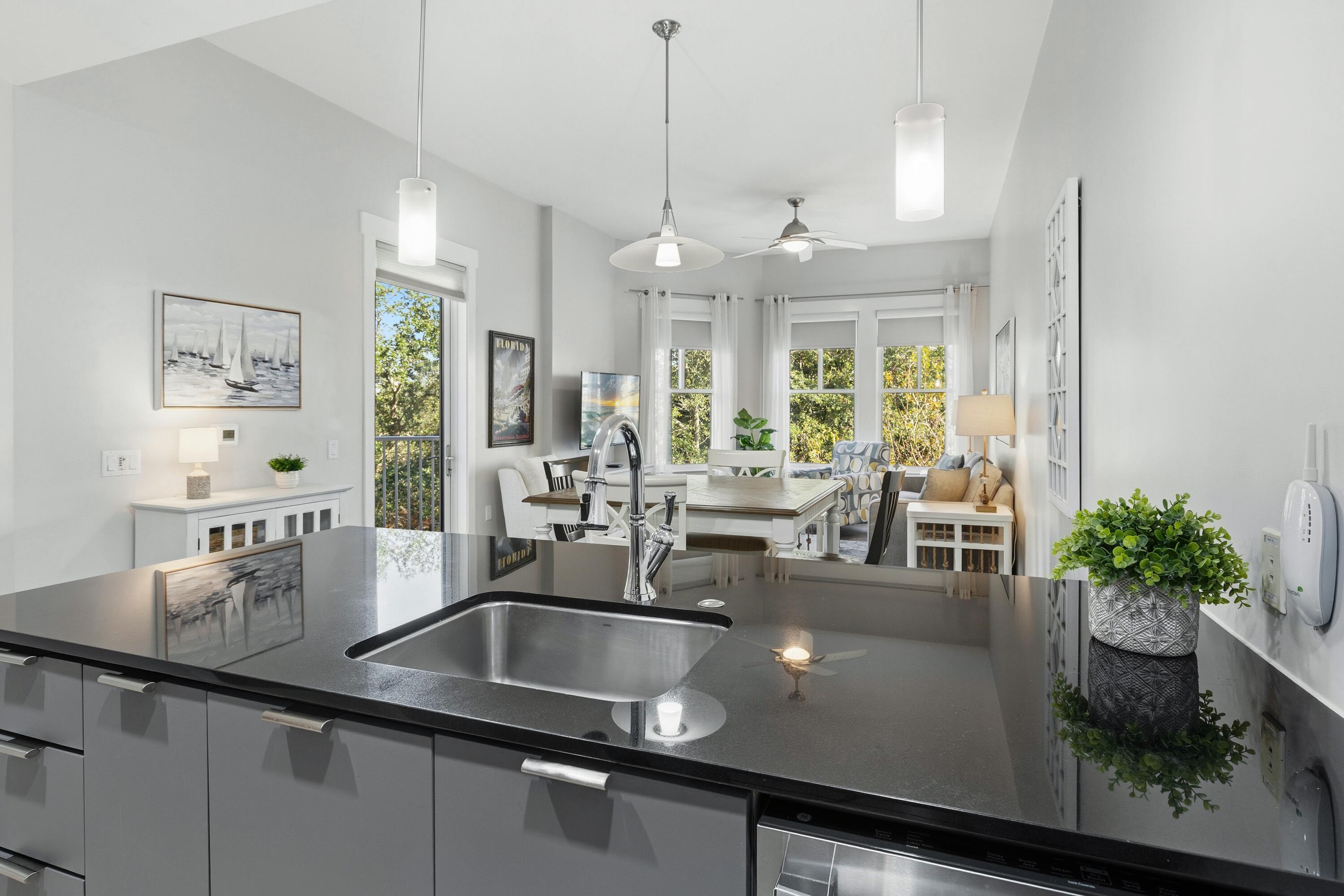 BAHIA CONDO - Residential