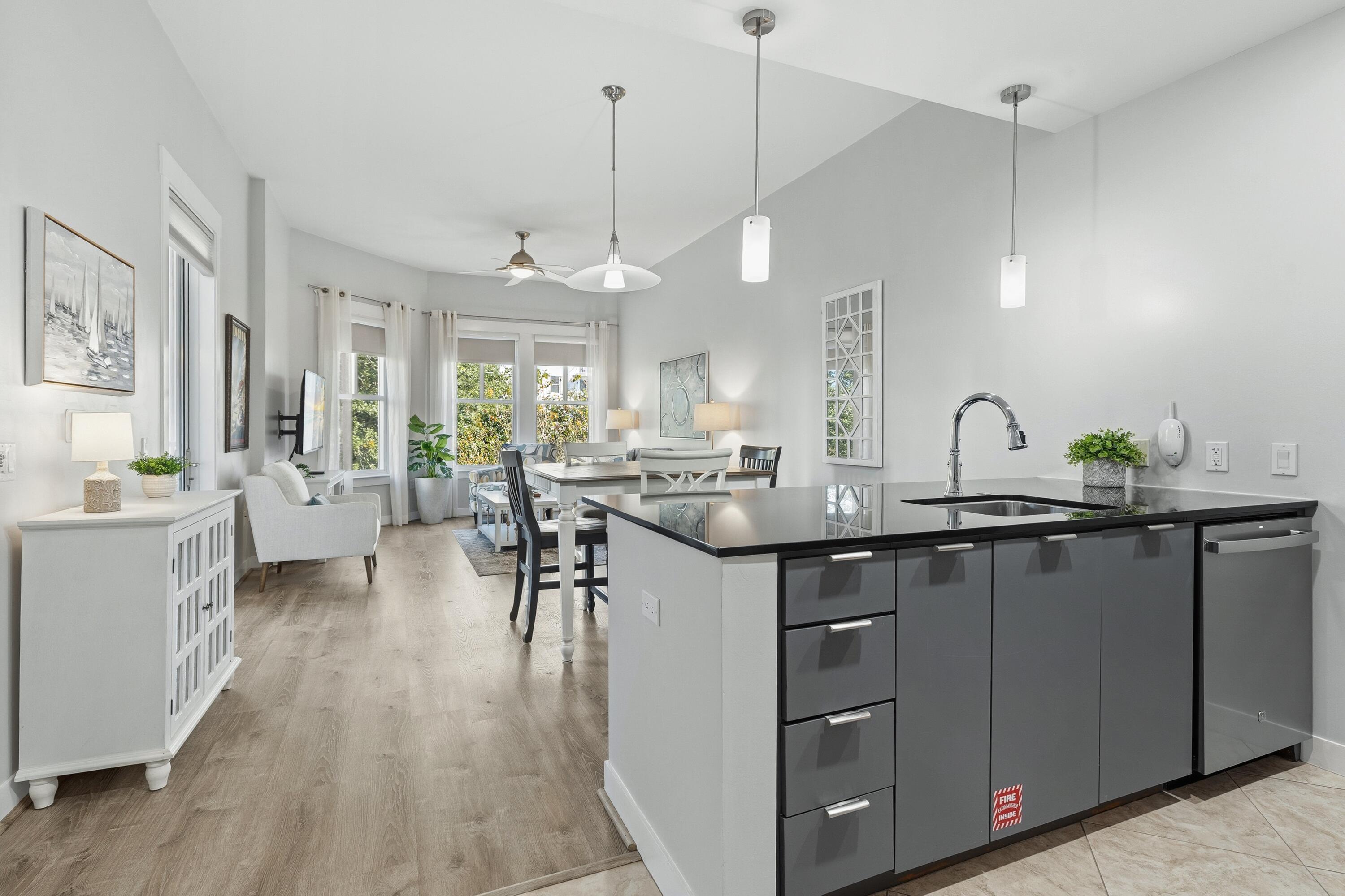 BAHIA CONDO - Residential