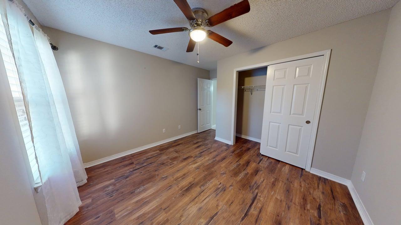 SHALIMAR COMMONS - Residential