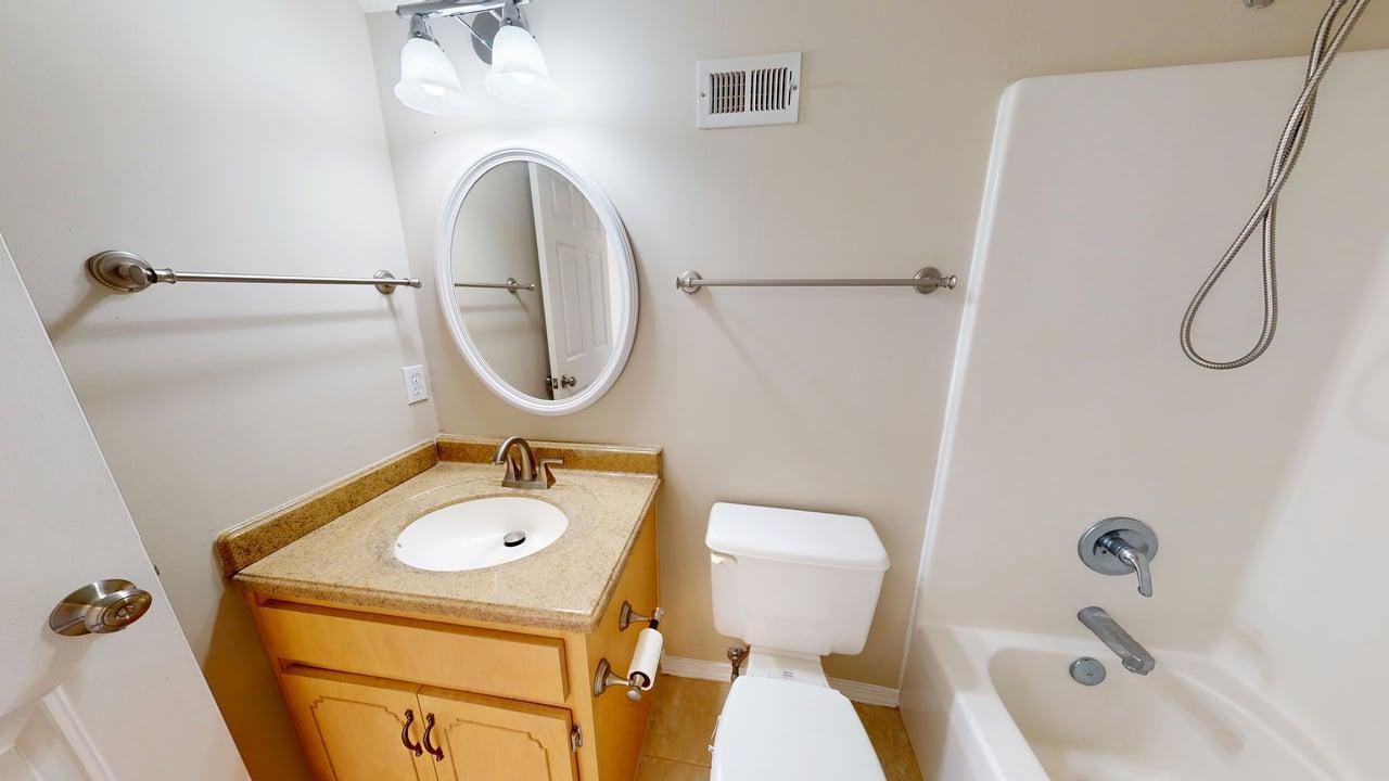 SHALIMAR COMMONS - Residential