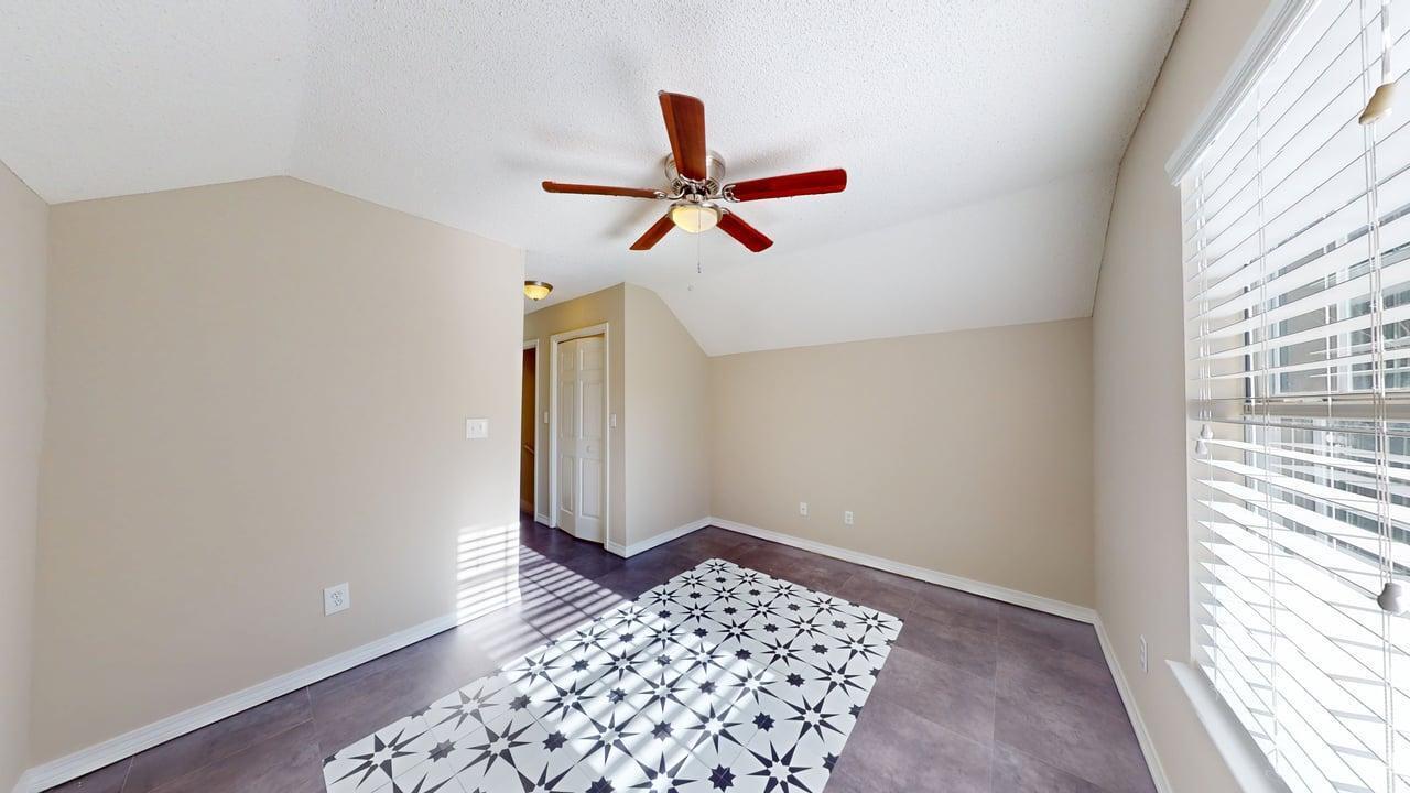 SHALIMAR COMMONS - Residential