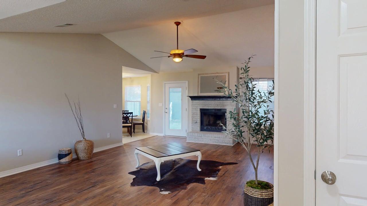 SHALIMAR COMMONS - Residential