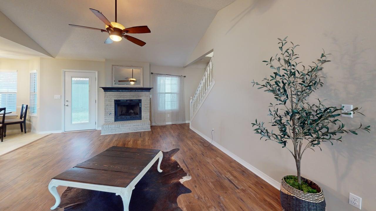 SHALIMAR COMMONS - Residential