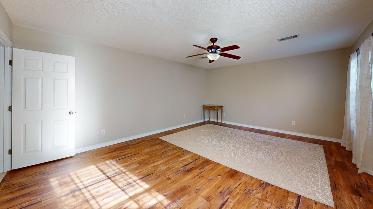 SHALIMAR COMMONS - Residential