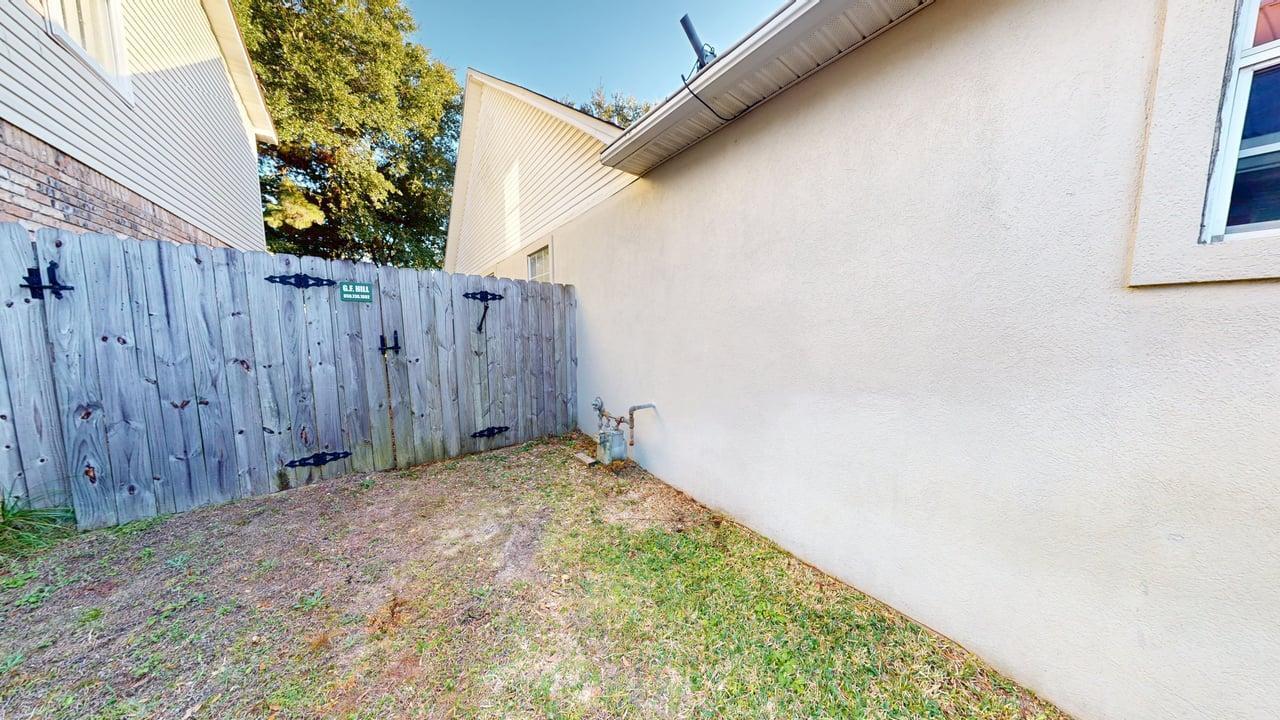 SHALIMAR COMMONS - Residential