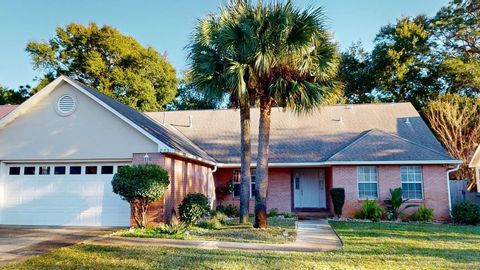 Photo of 855 Mande Court, Shalimar, FL 32579 (MLS # 991618)