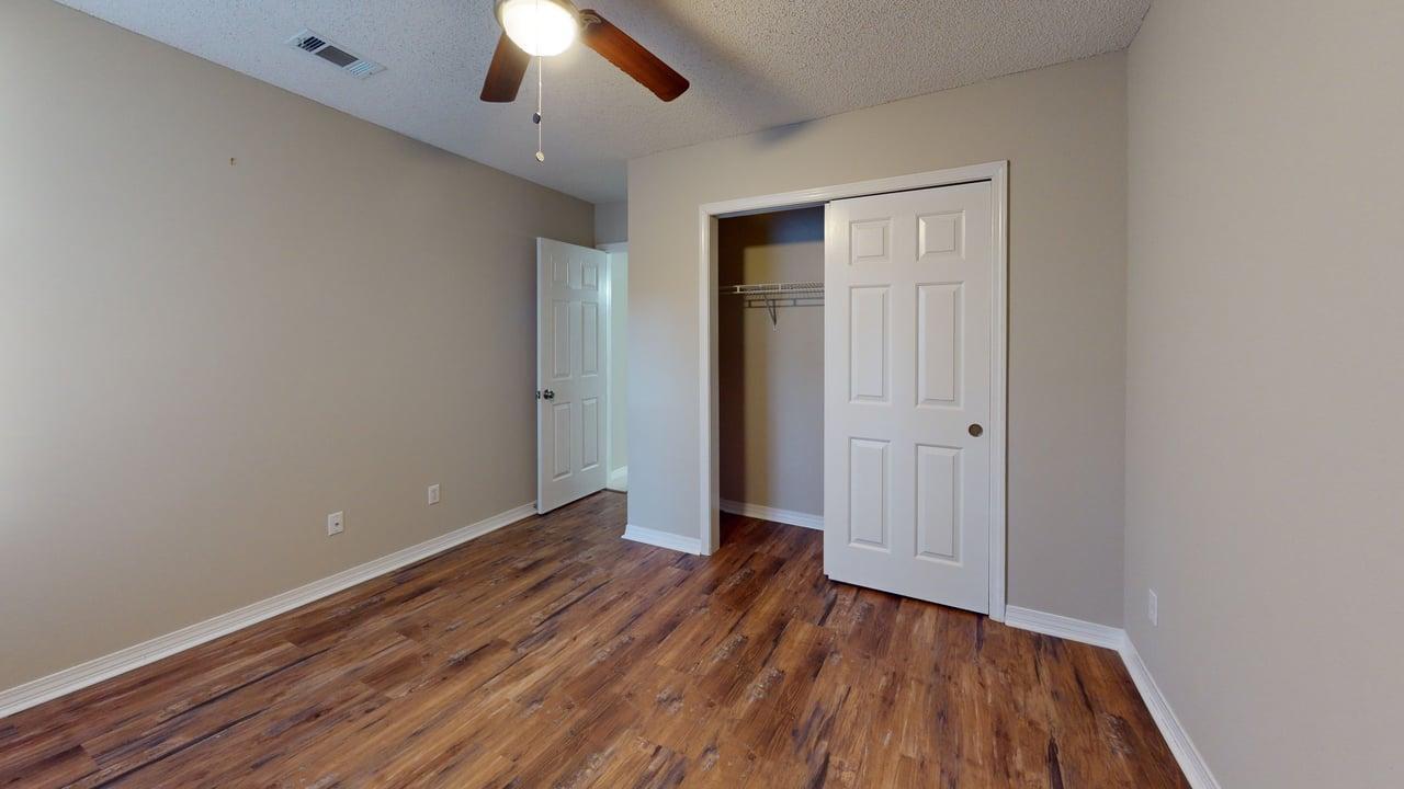 SHALIMAR COMMONS - Residential