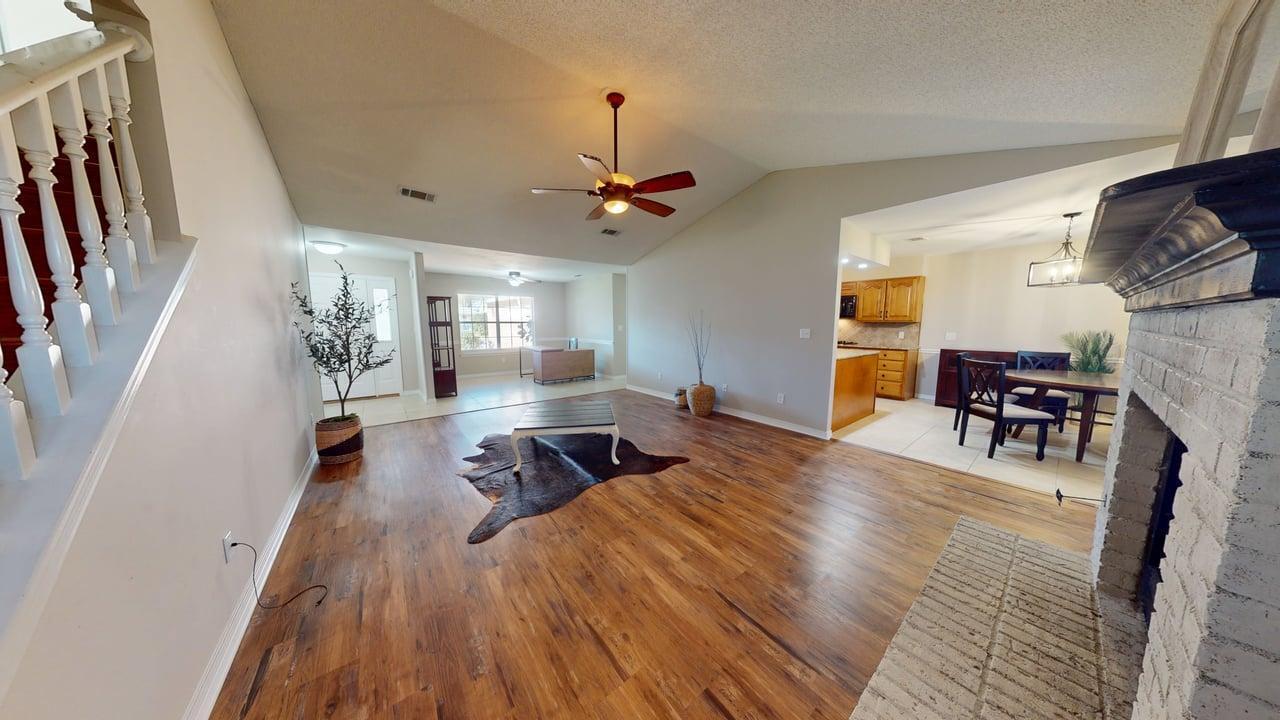 SHALIMAR COMMONS - Residential