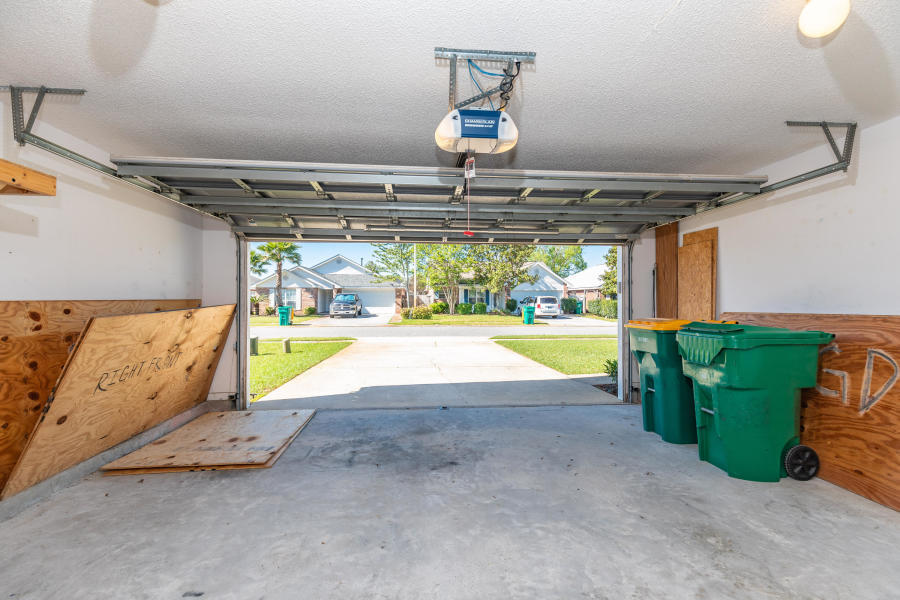 EMERALD VILLAGE S/D - Residential Lease