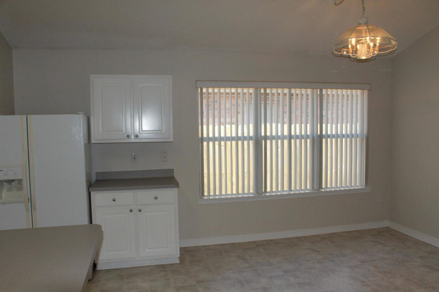 EMERALD VILLAGE S/D - Residential Lease