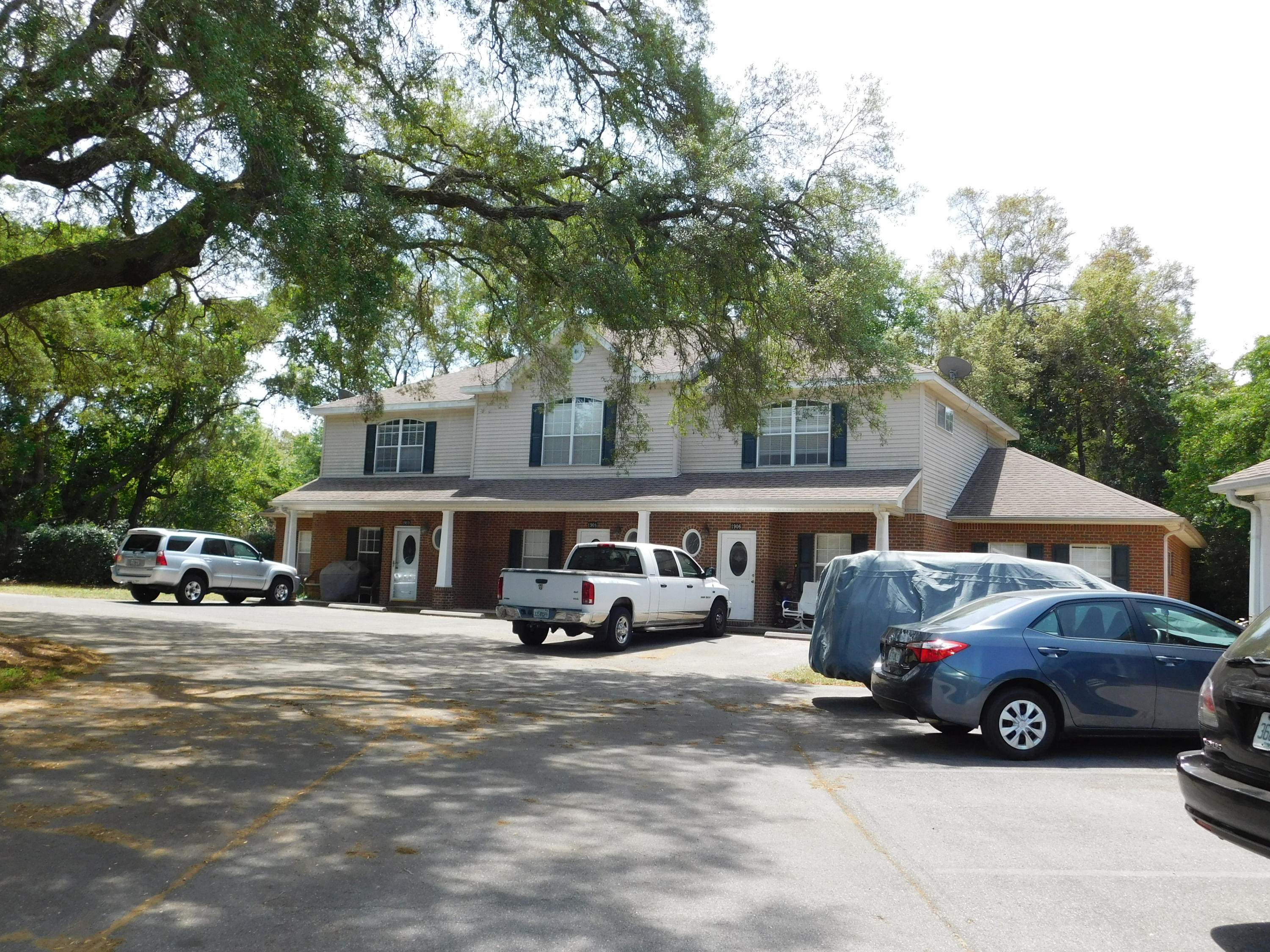 Grand Oak Place - Residential