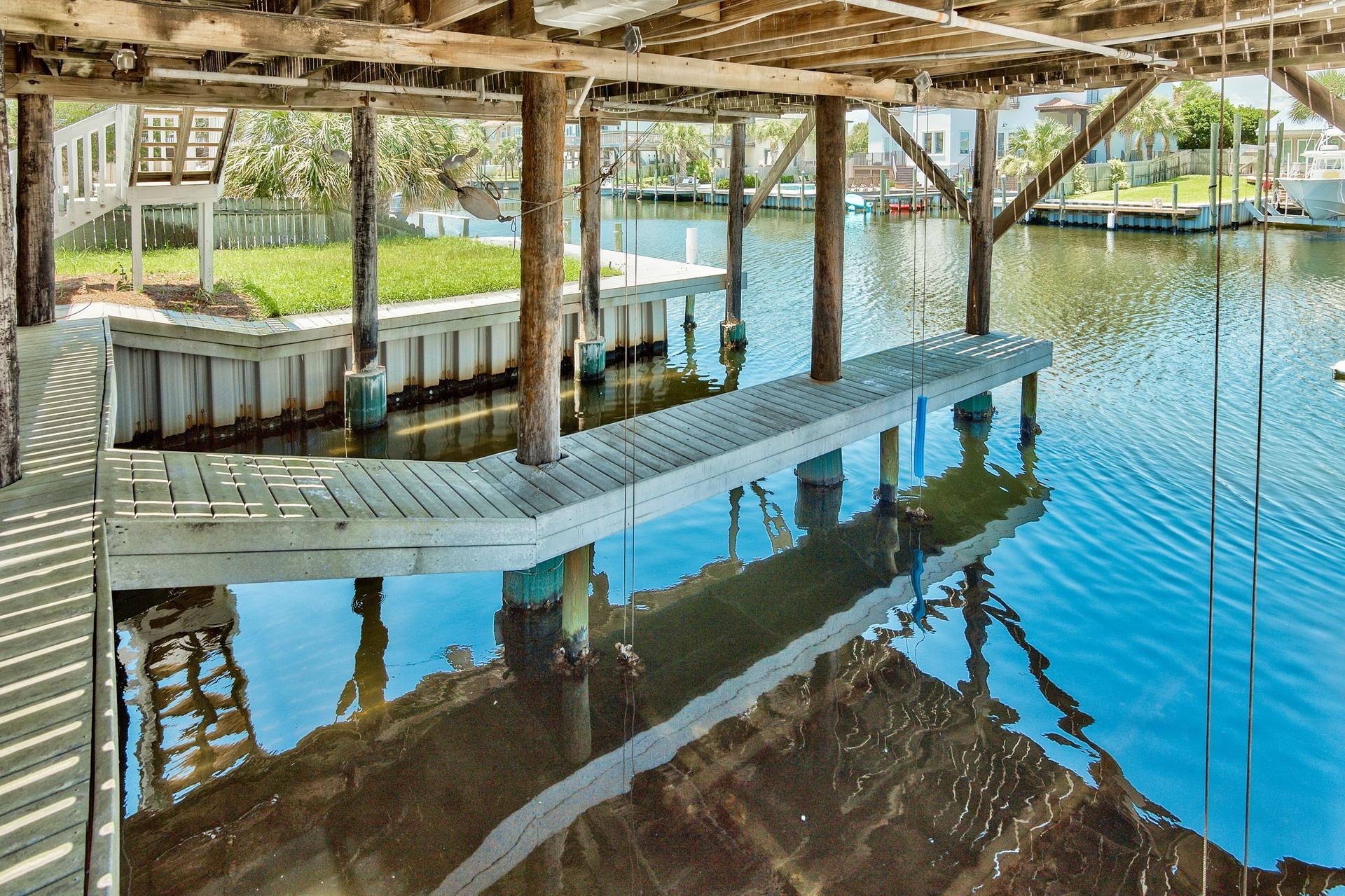 HOLIDAY ISLE LOT 97 BLK F - Residential