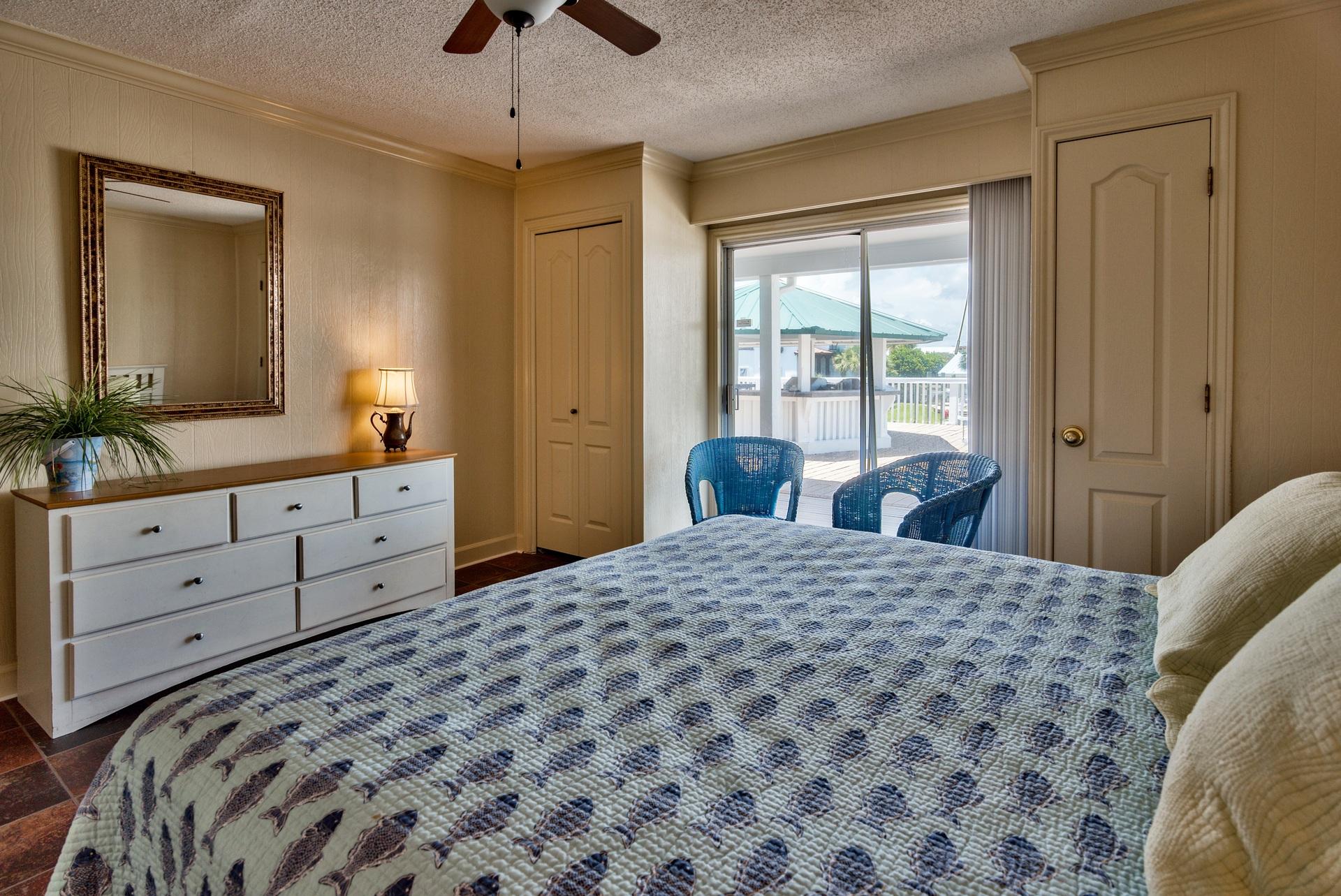 HOLIDAY ISLE LOT 97 BLK F - Residential