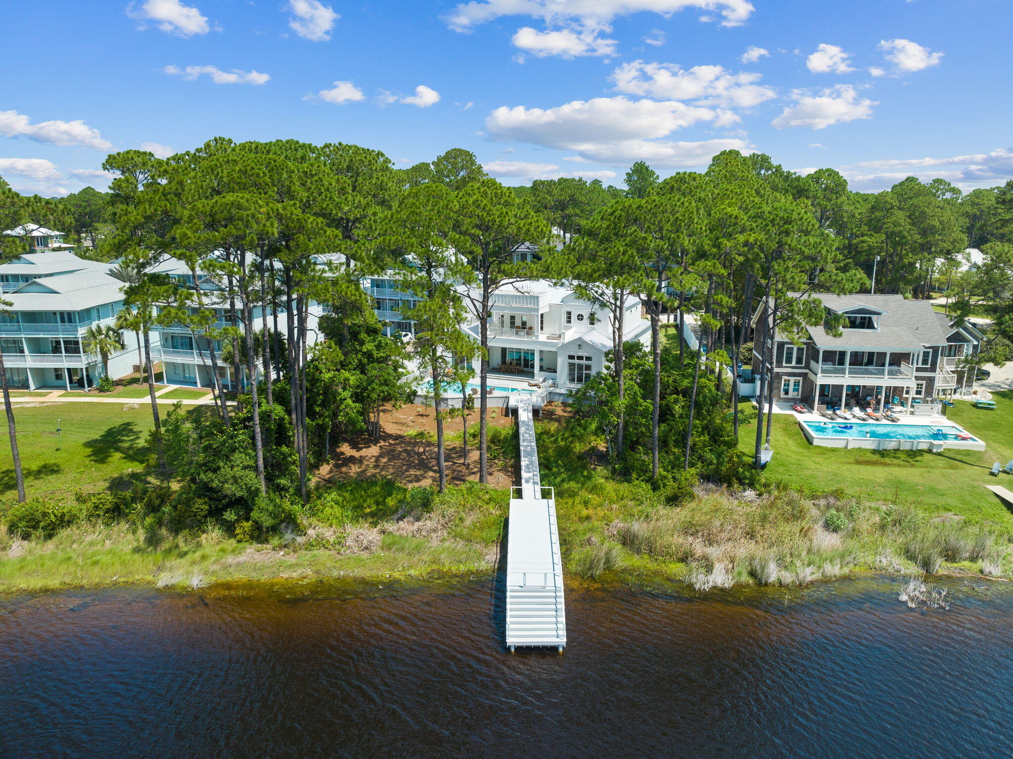 OYSTER LAKE - Residential