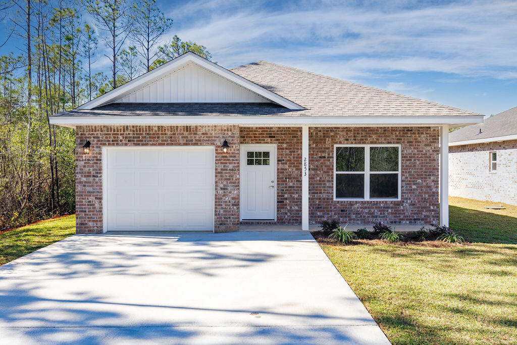 AVALON BEACH - Residential