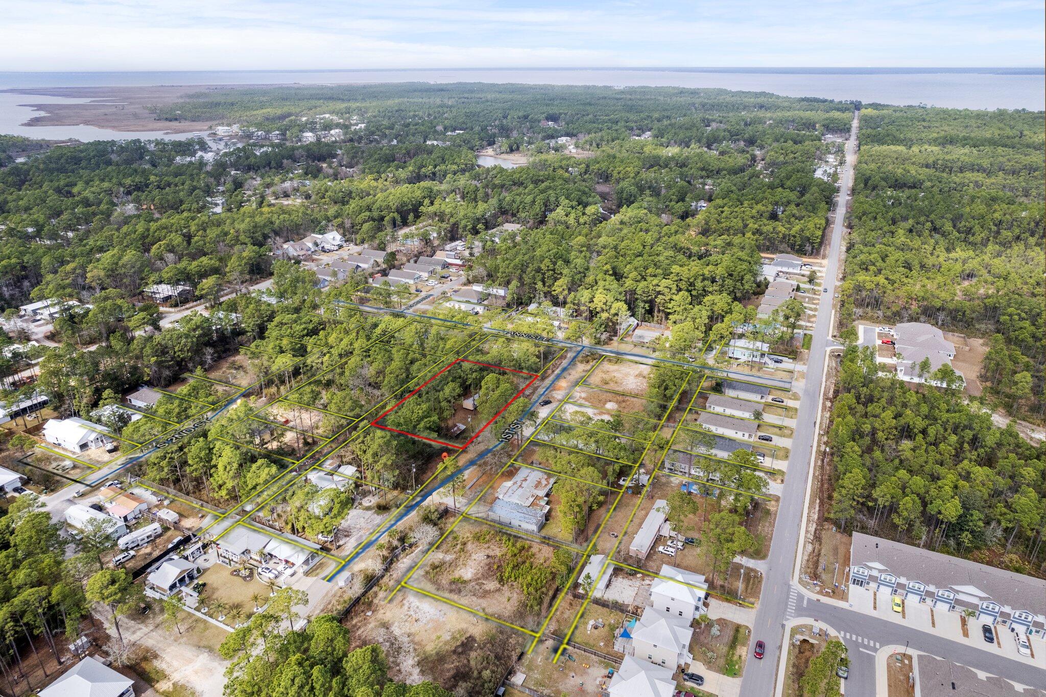 TOWN OF SANTA ROSA - Land